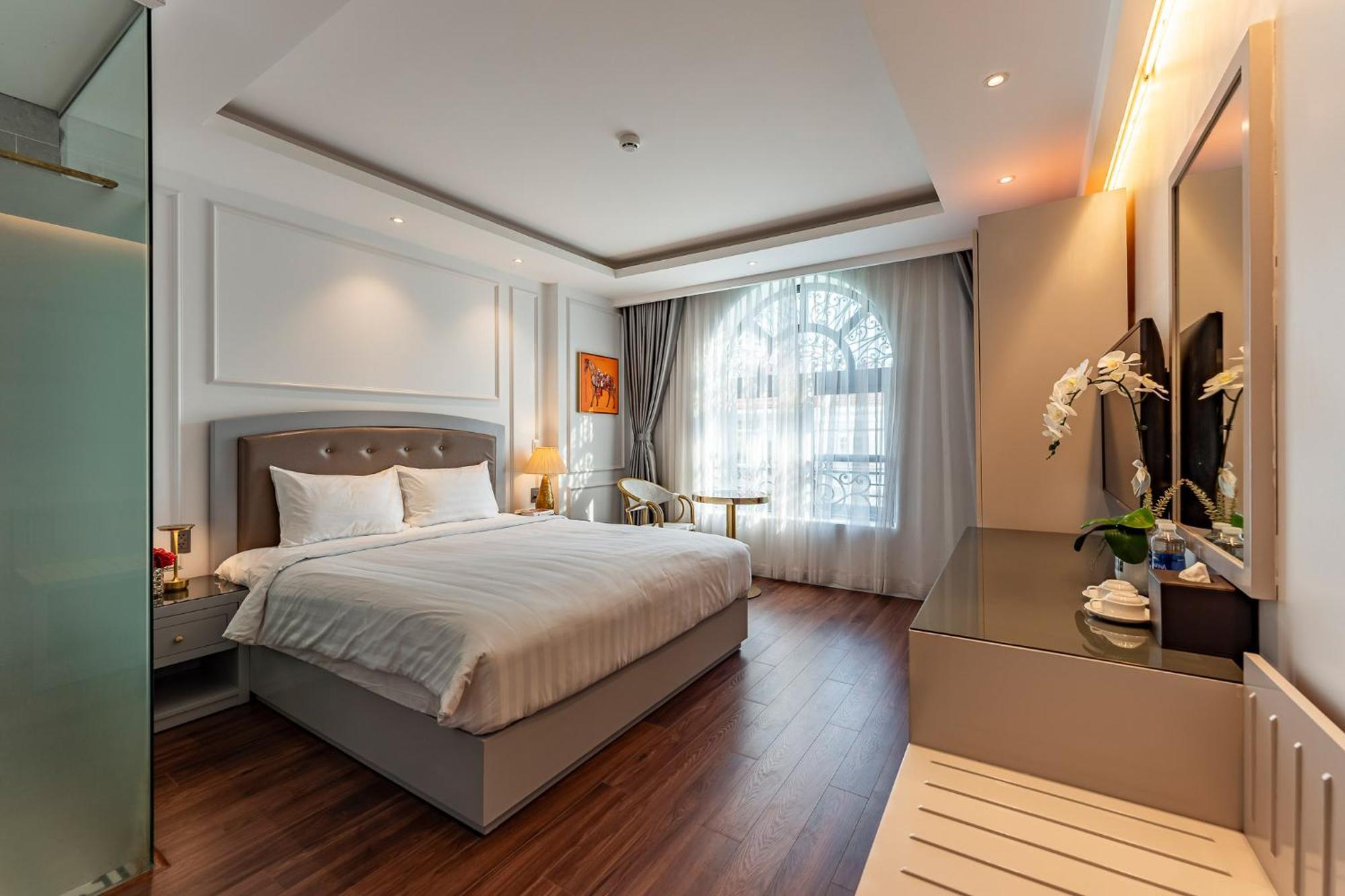 Golden Star & Apartment Ho Chi Minh City