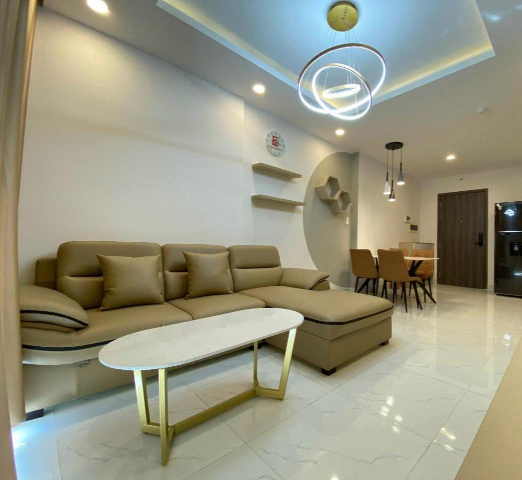 The Has 2 Bedrooms, 2 Bathrooms, 1 Kitchen, 1 Living Room, 1 Laundry Room, 1 Balcony, 1 Swimming Pool - District 7 * TP. Hồ Chí Minh