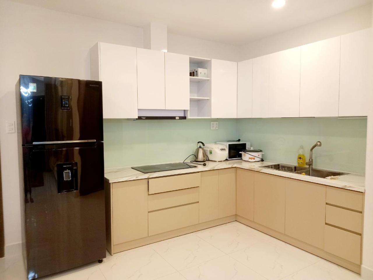 The Has 2 Bedrooms, 2 Bathrooms, 1 Kitchen, 1 Living Room, 1 Laundry Room, 1 Balcony, 1 Swimming Pool - District 7 TP. Hồ Chí Minh