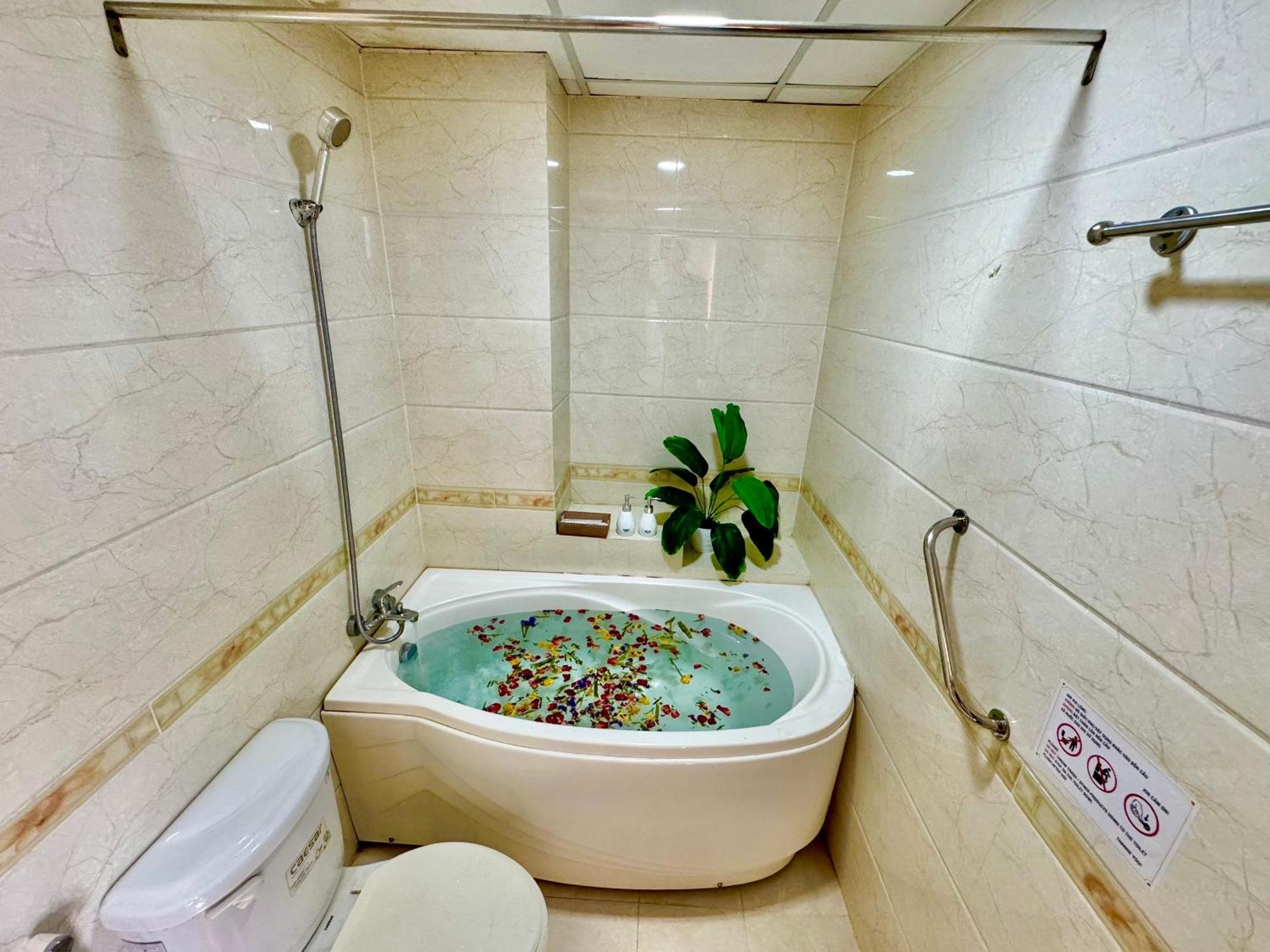 Anh Thien Sai Gon - District 1 Ho Chi Minh City