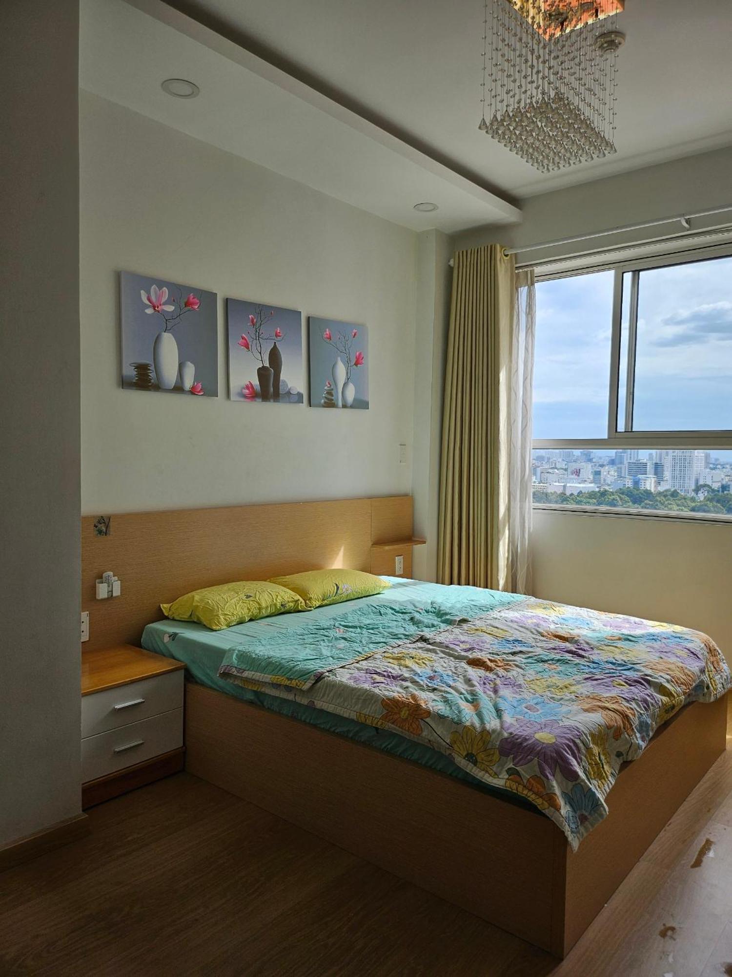The Botanica Tan Binh Tan Son Nhat Airport 2br Apartment *