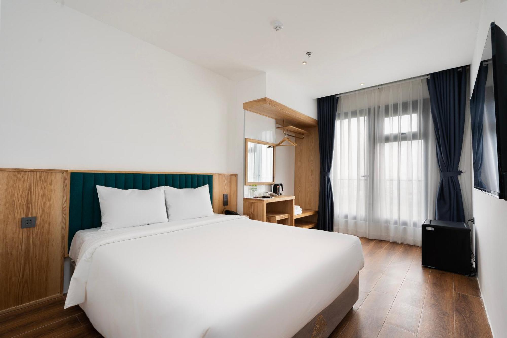 Haven Hut Riverside 2*
