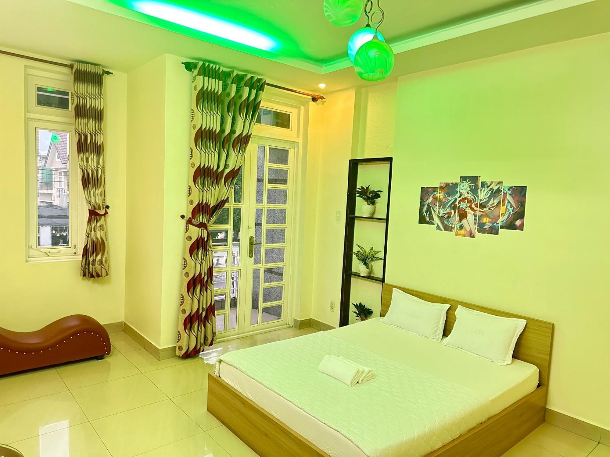 158a Hotel *