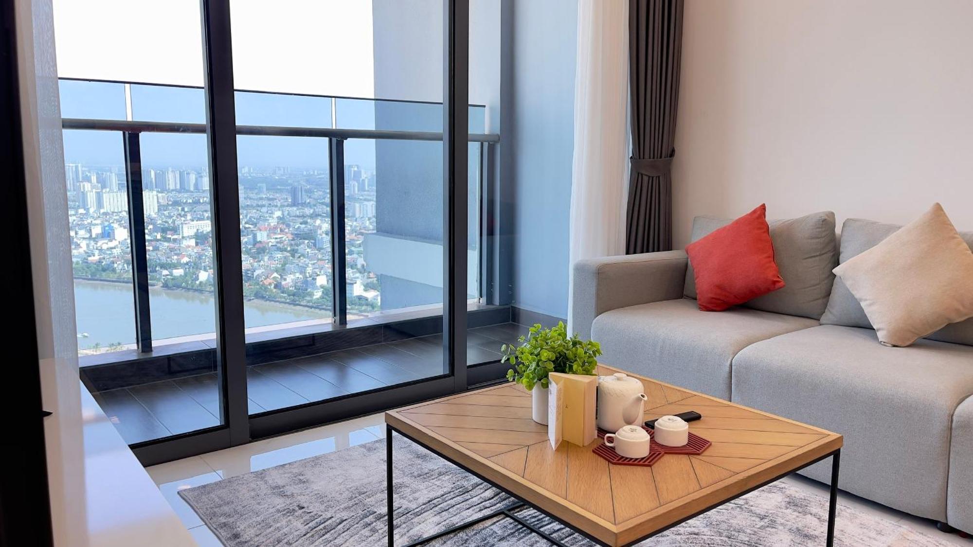Sunwah Pearl Luxury 3 Bedrooms With The Landmark 81 View And Swimming Pool