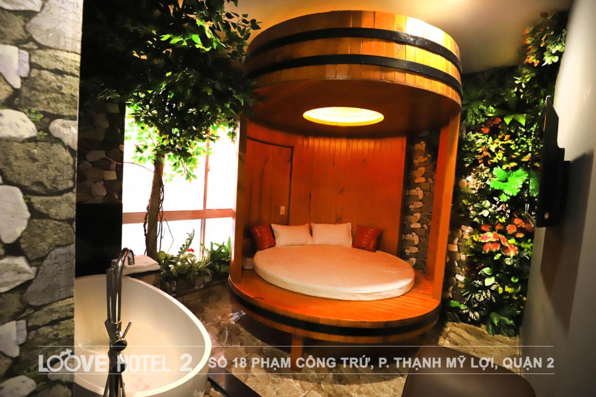 Loove - Khách Sạn Tình Yeu Love hotel *