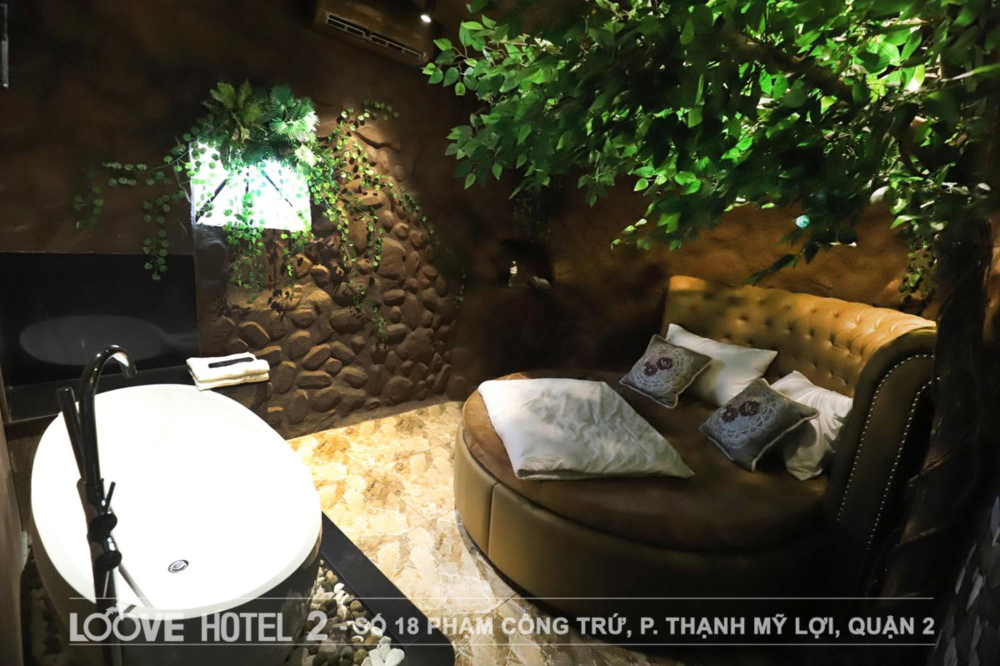 Loove - Khách Sạn Tình Yeu * Ho Chi Minh City