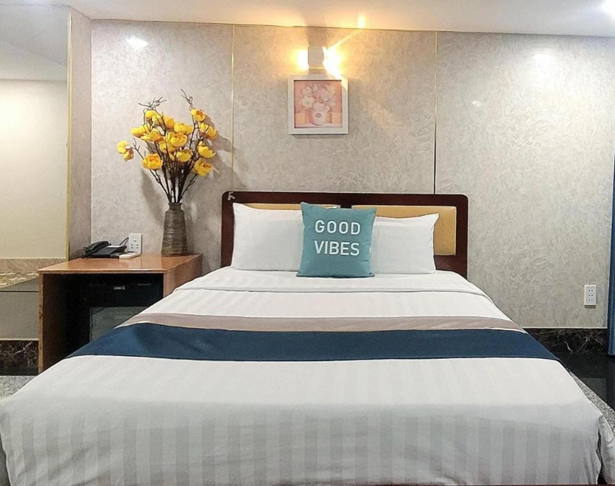 Hotel Dinh Dinh Saigon Airport Hotel-74a Giai Phong 2*