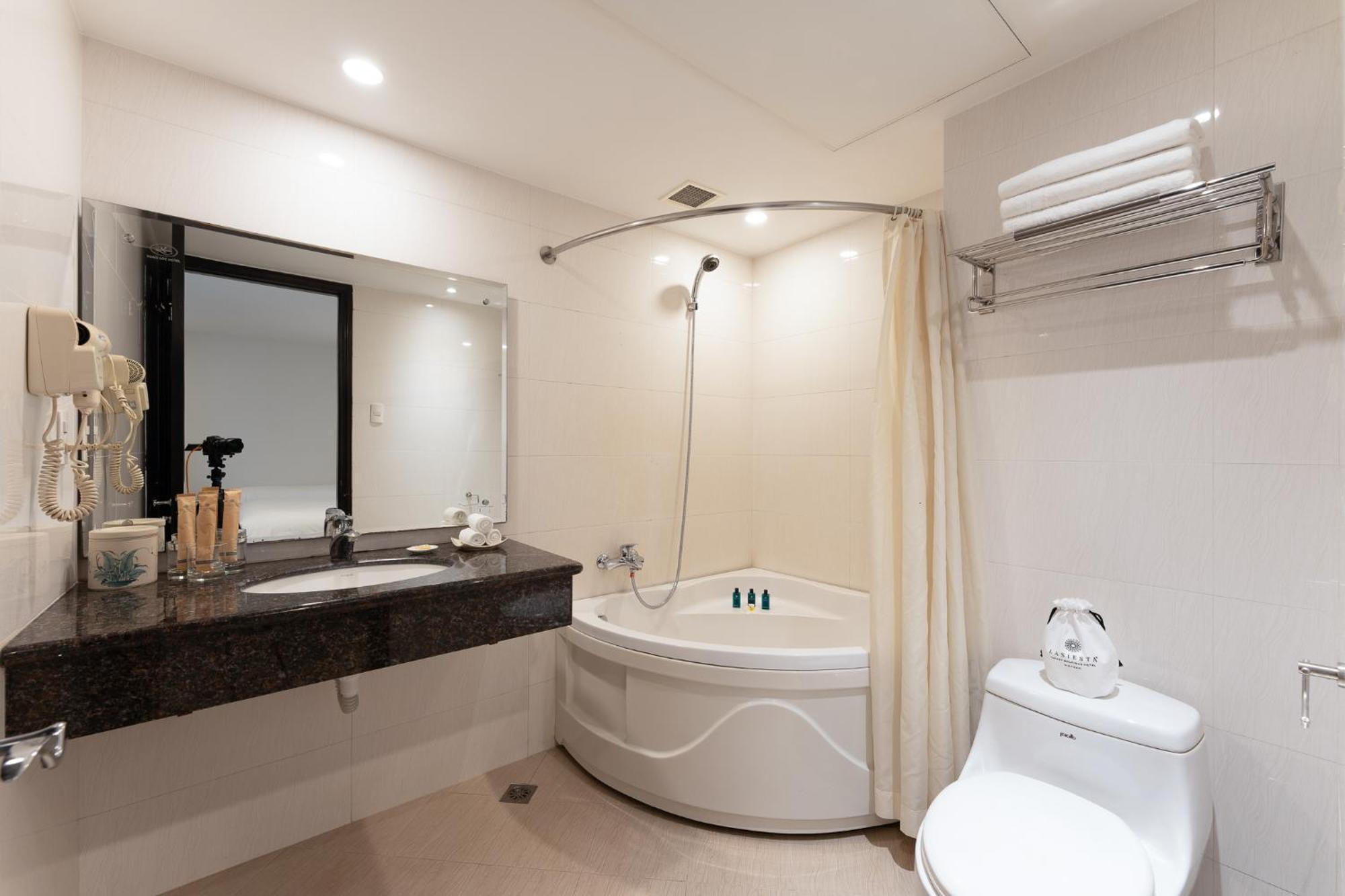 Cosmo Sai Gon Central 3*