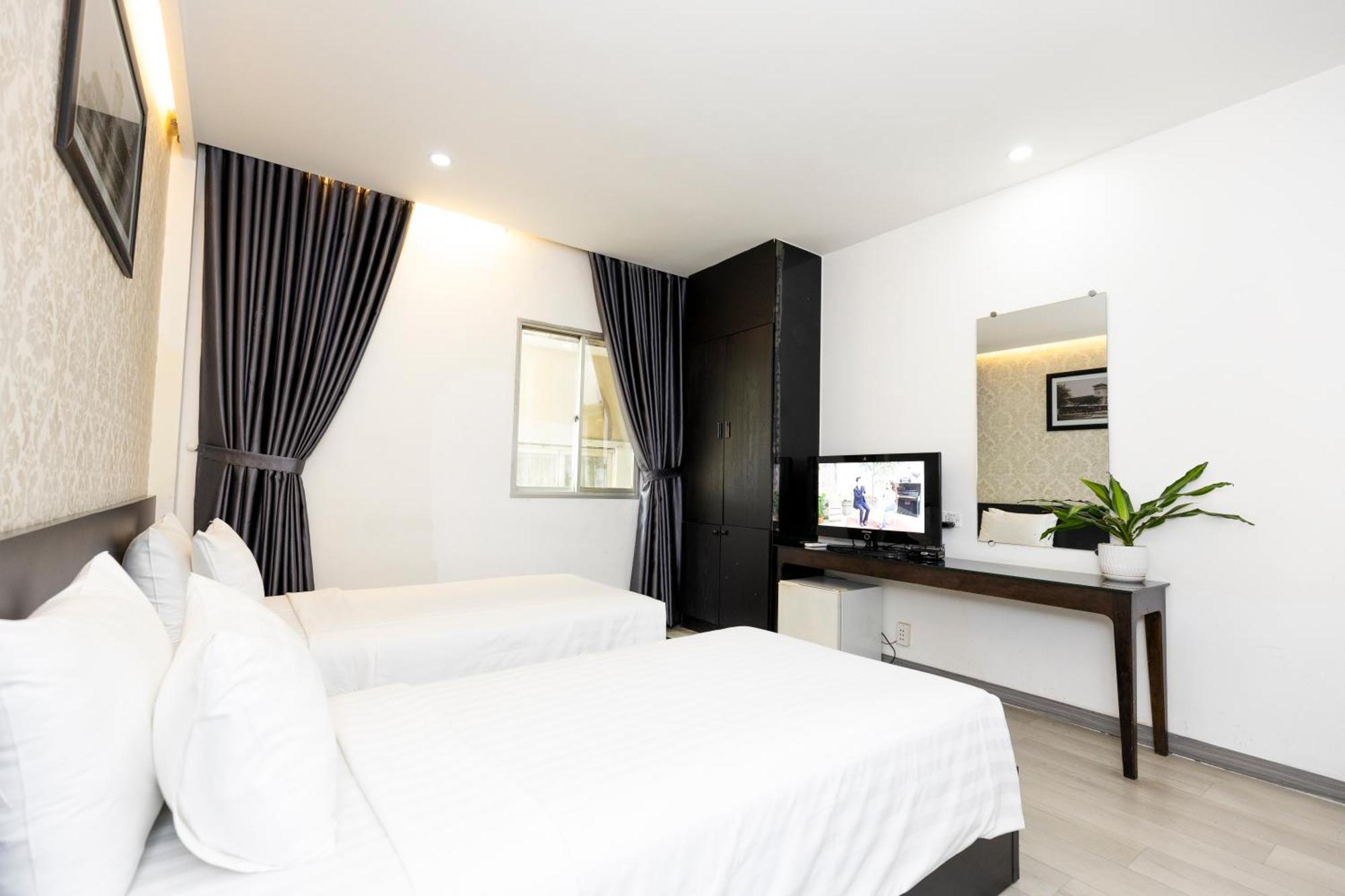 The One Premium Hotel Ho Chi Minh City