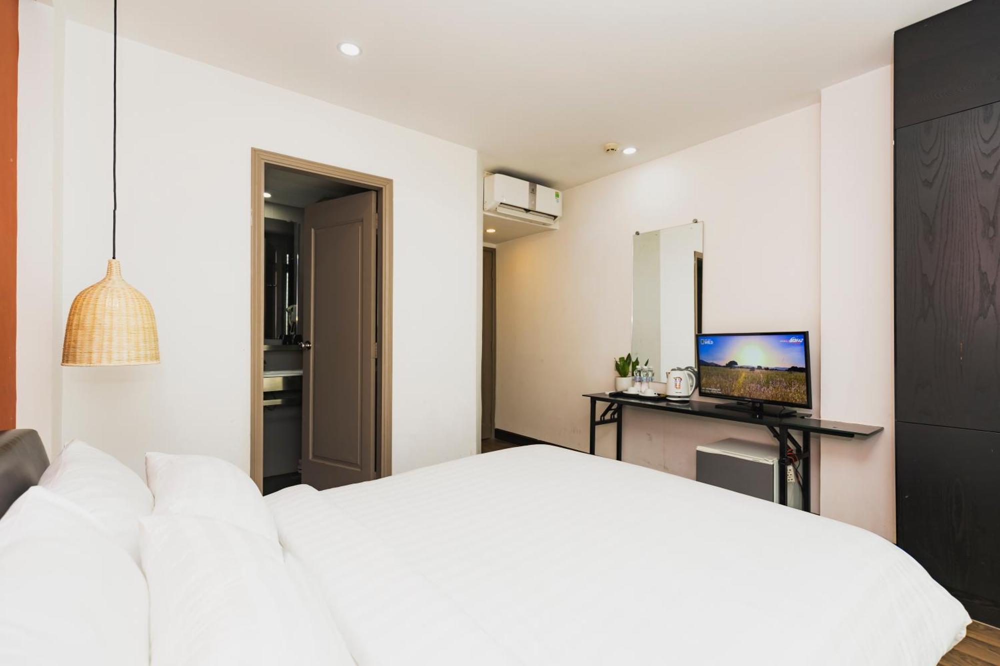 The One Premium Hotel Ho Chi Minh City