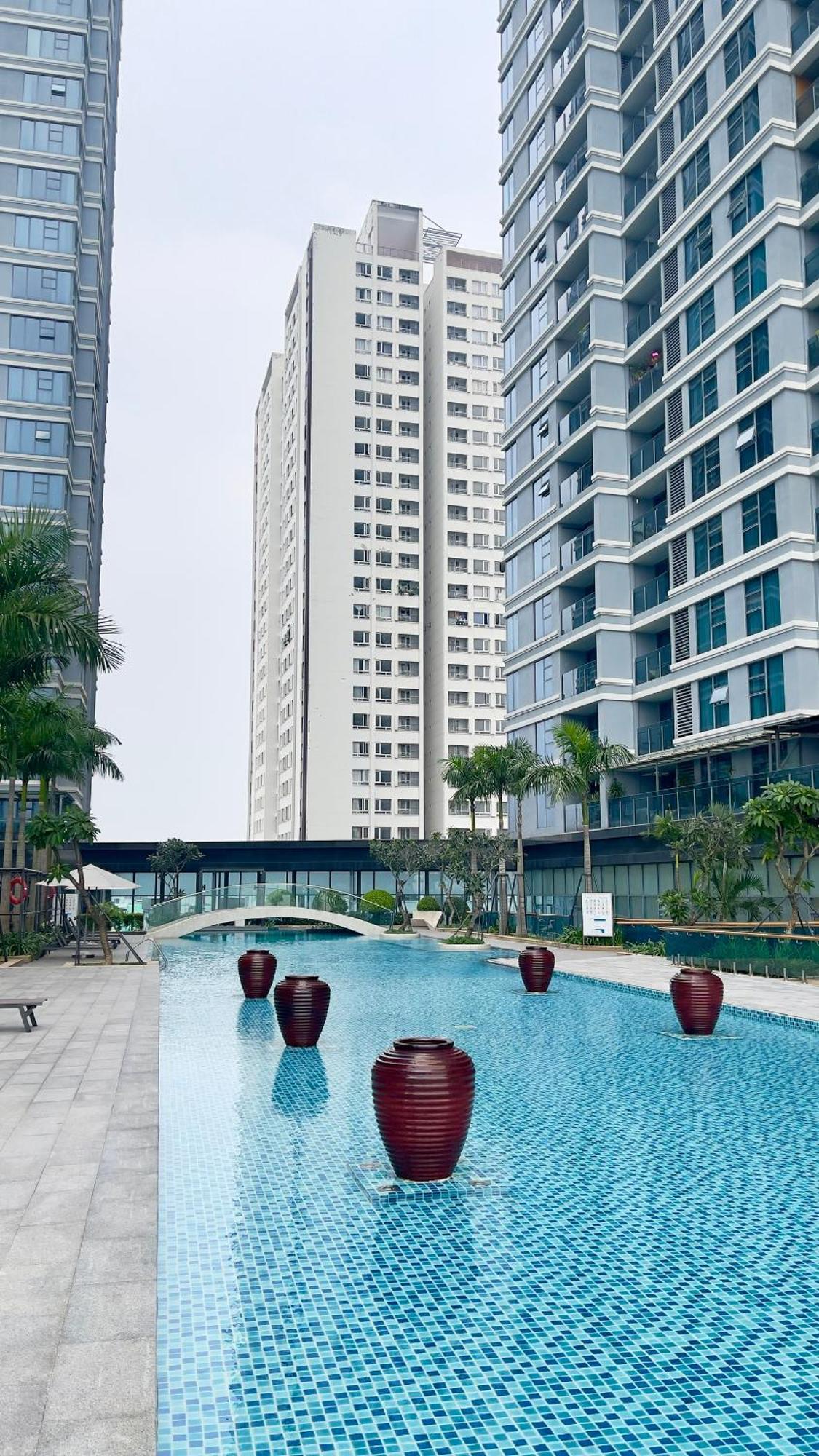 Sunwah Pearl Luxury 3 Bedrooms With The Landmark 81 View And Swimming Pool Apartment Ho Chi Minh City