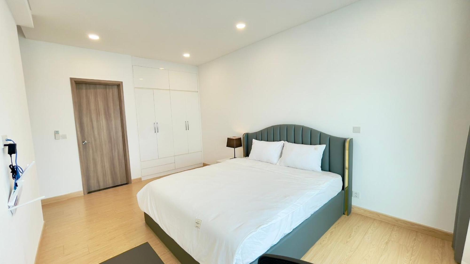 Sunwah Pearl Luxury 3 Bedrooms With The Landmark 81 View And Swimming Pool Pangsapuri *