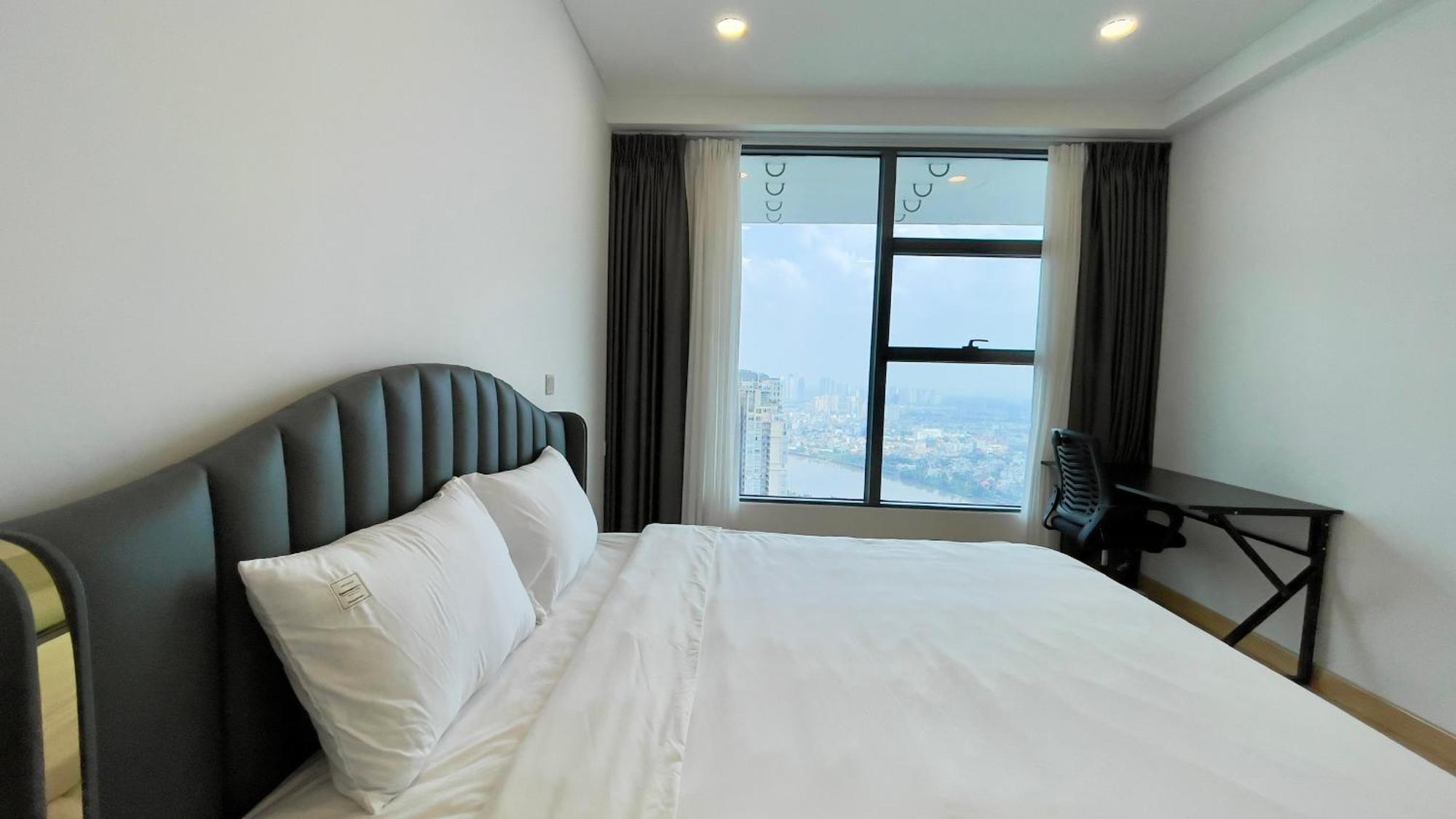 Pangsapuri Sunwah Pearl Luxury 3 Bedrooms With The Landmark 81 View And Swimming Pool