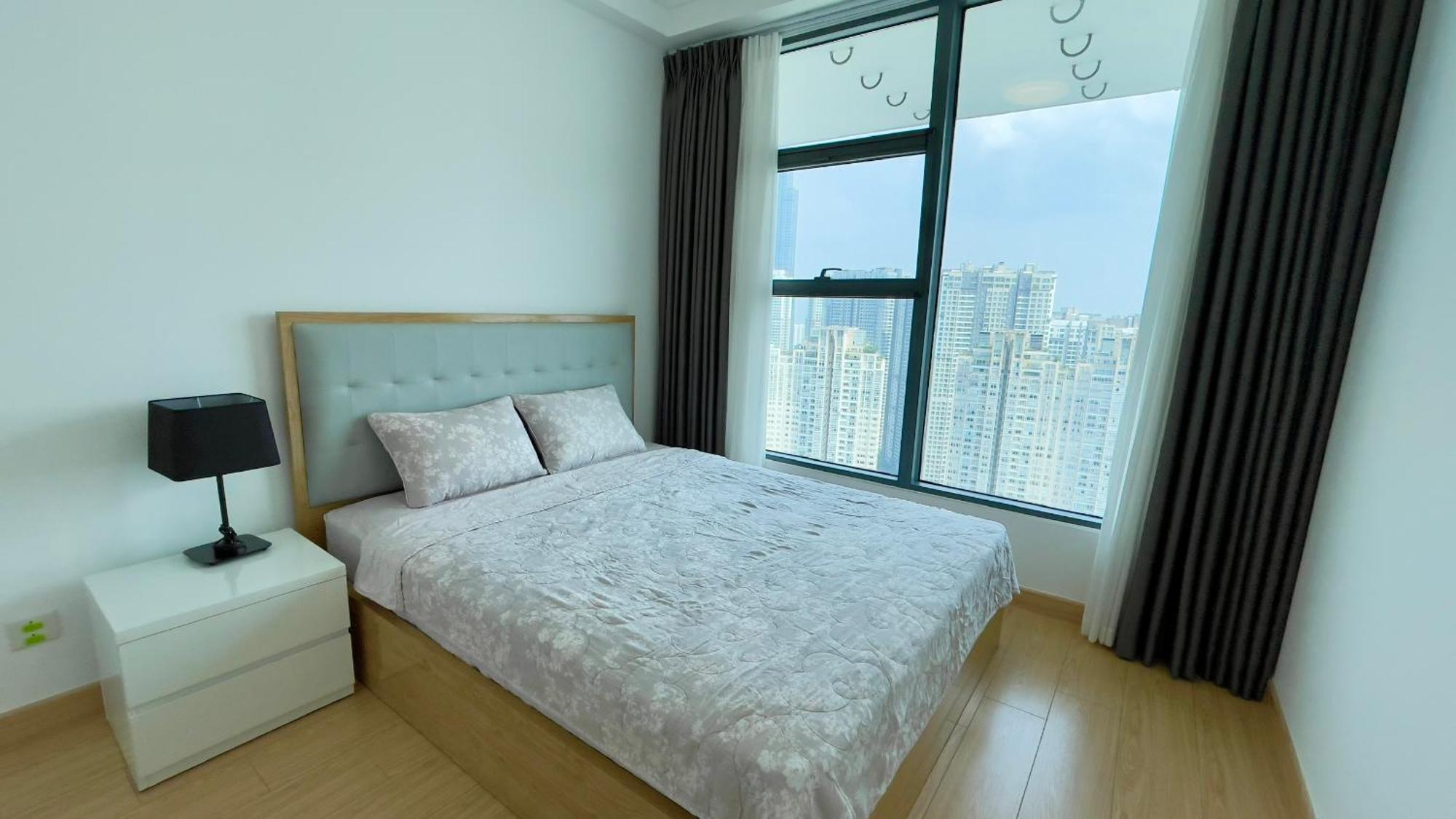 Sunwah Pearl Luxury 3 Bedrooms With The Landmark 81 View And Swimming Pool Bandar Ho Chi Minh