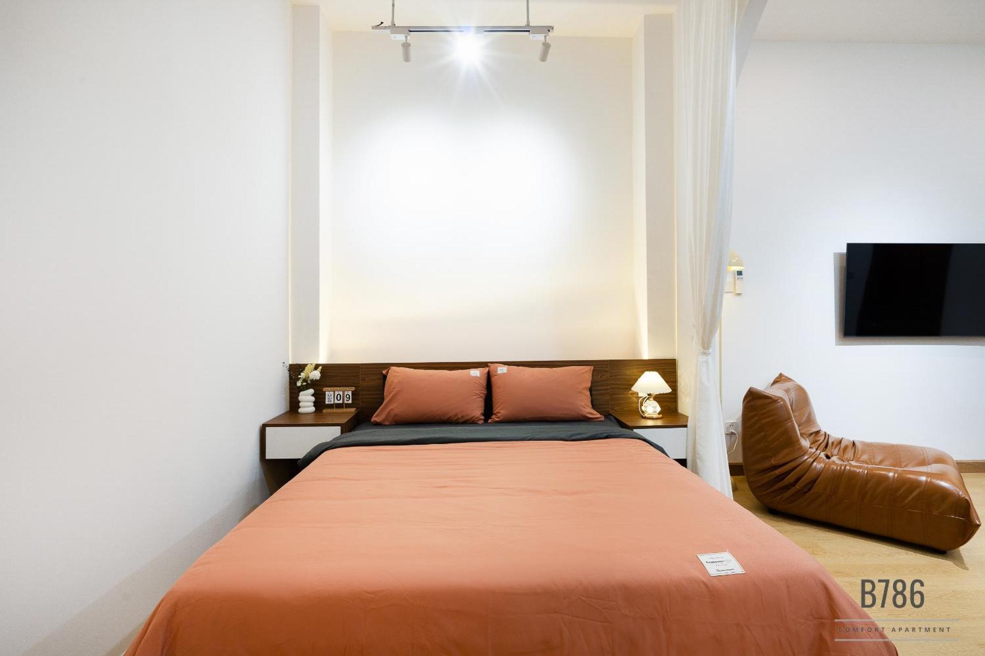 B786 Airport Apartment *