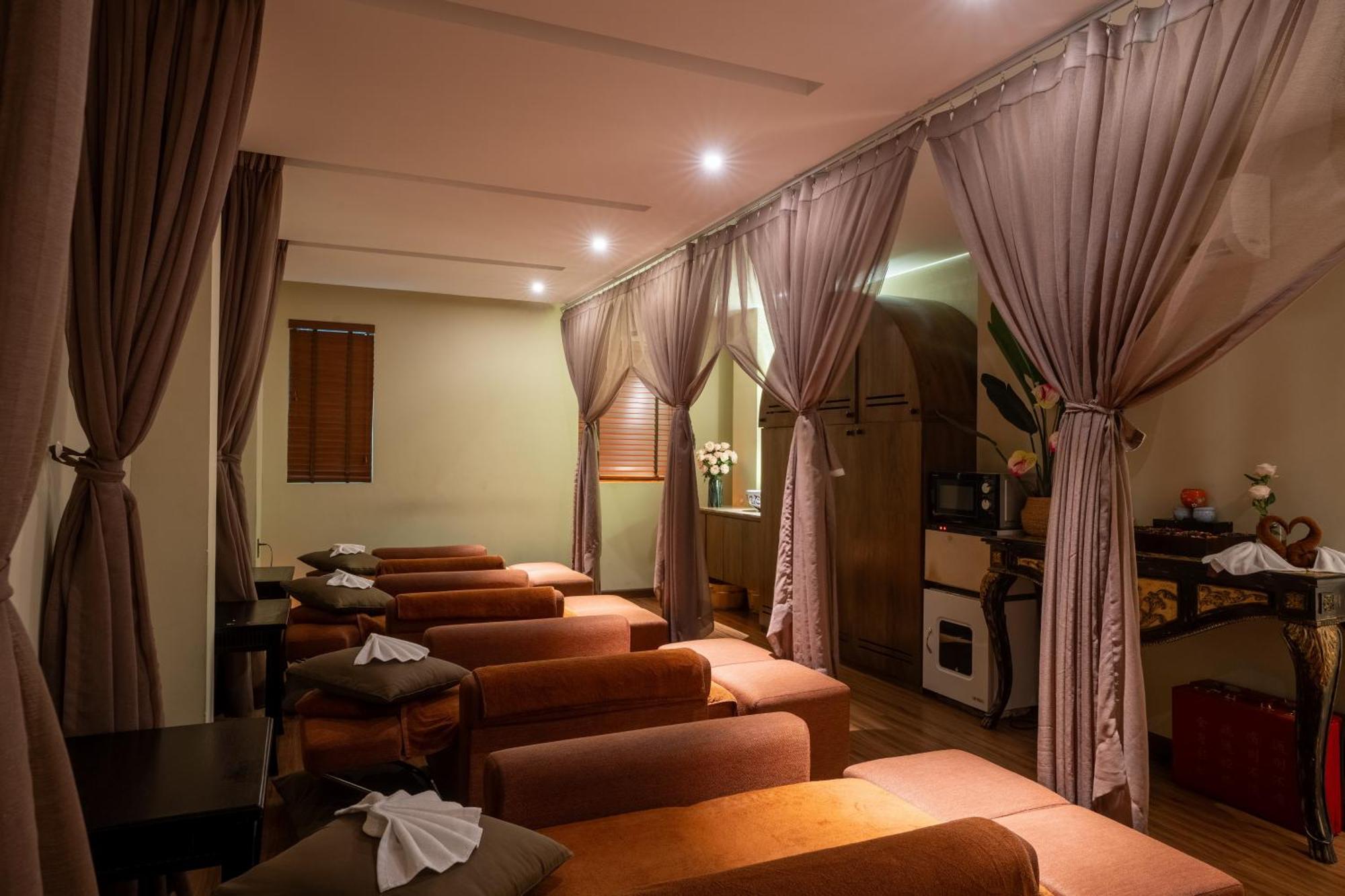 Hotel Alagon & Ho Chi Minh City