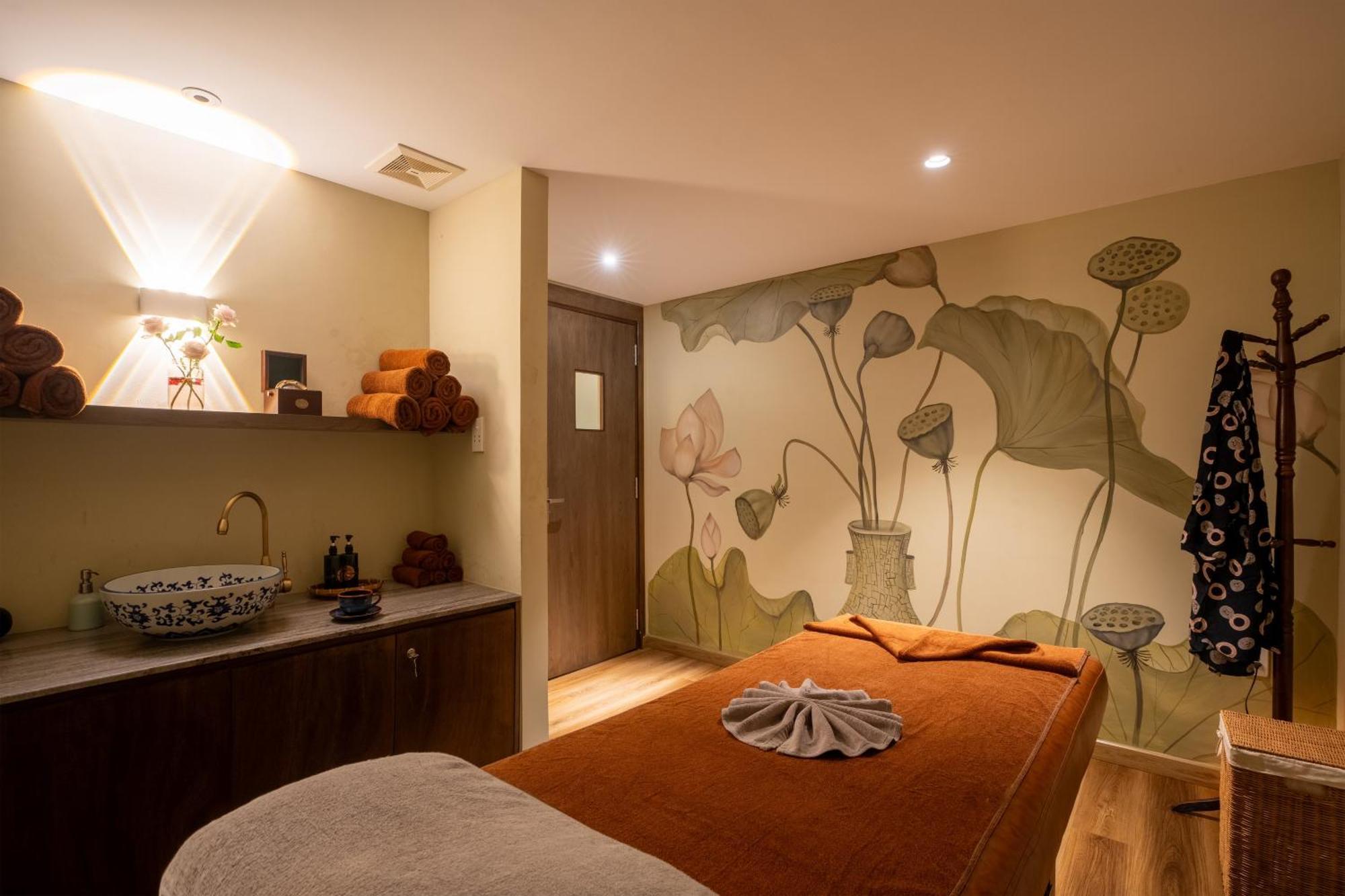 Alagon Saigon & Hotel 4*