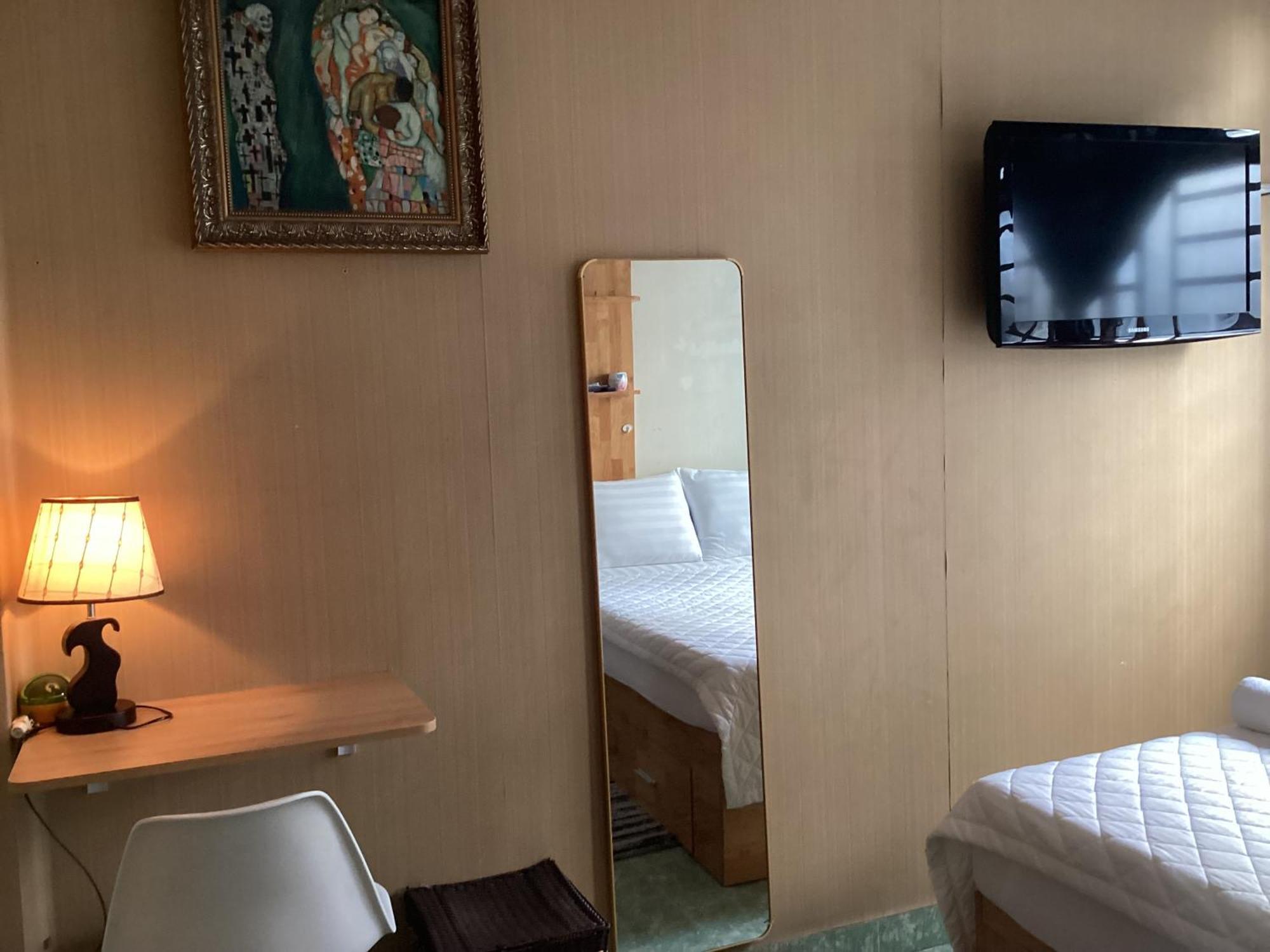 Uttrang Guest house *