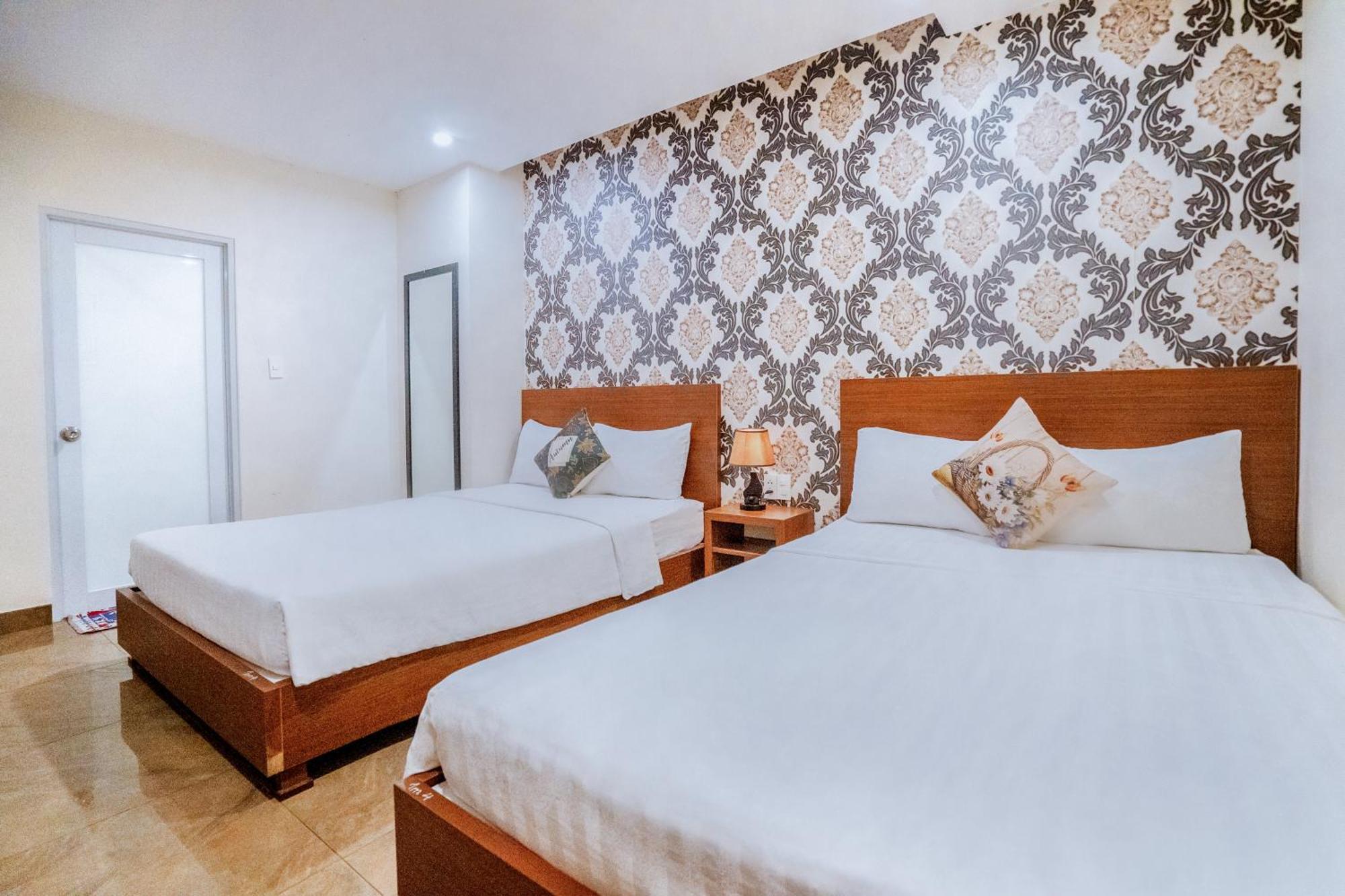 C'lavie - Saigon Airport Hotel