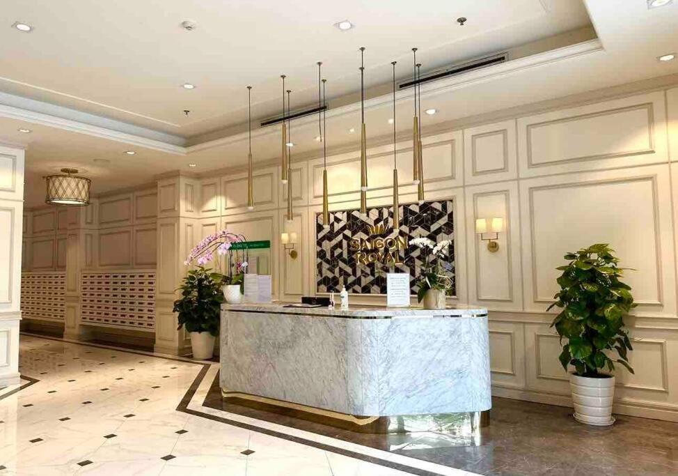 Apartment New Saigon Royal Luxury 4pax View *