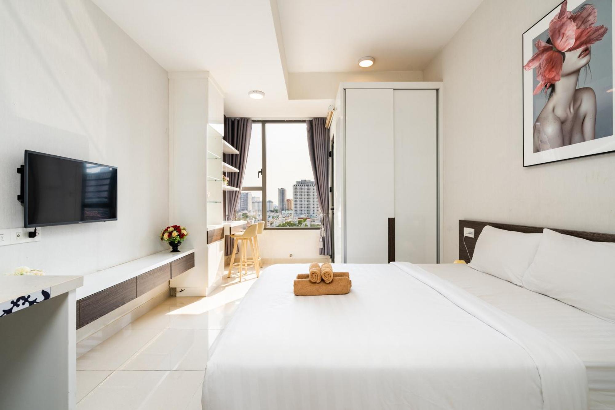 Cbd Rivergate- Infinity Pool Signature *