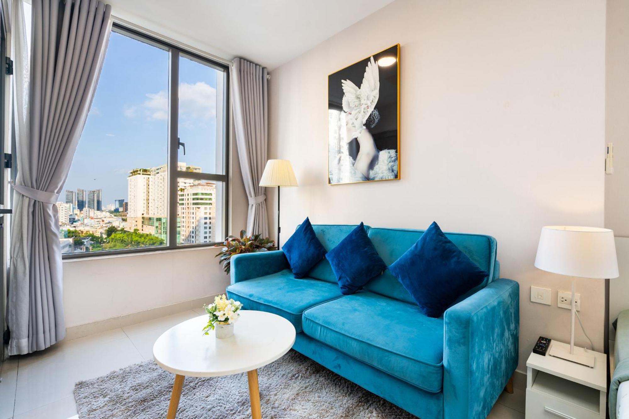 Cbd Rivergate- Infinity Pool Signature Ho Chi Minh City