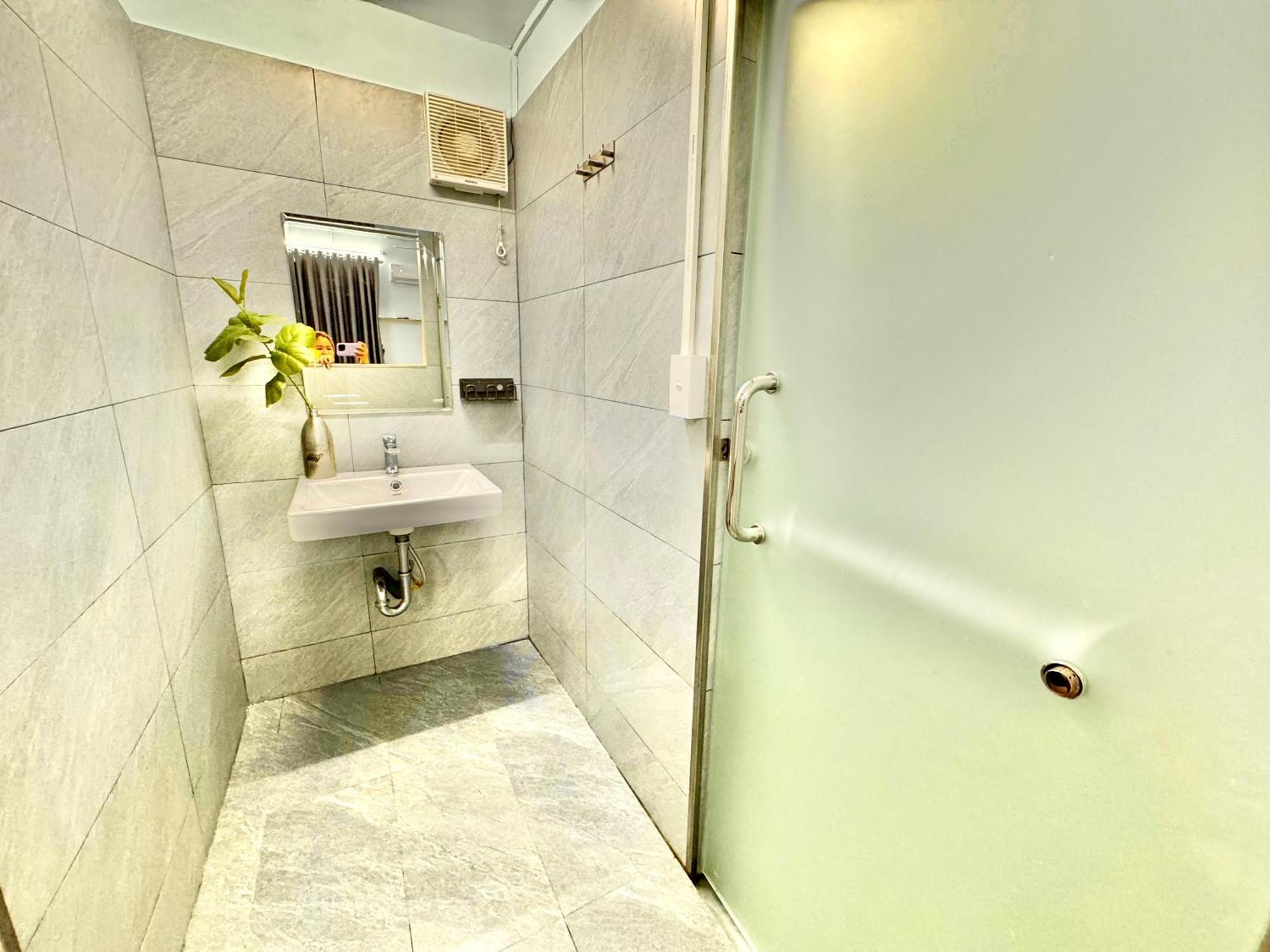 Apartment Black And White Dist 1 Ho Chi Minh City