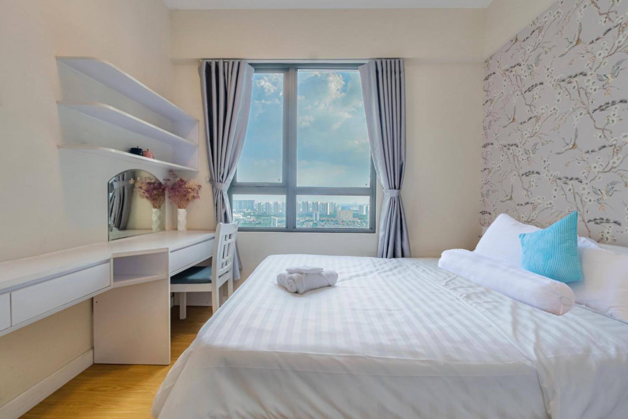 Ambihome 2br 2wc In Masteri Thao Dien District 2 *
