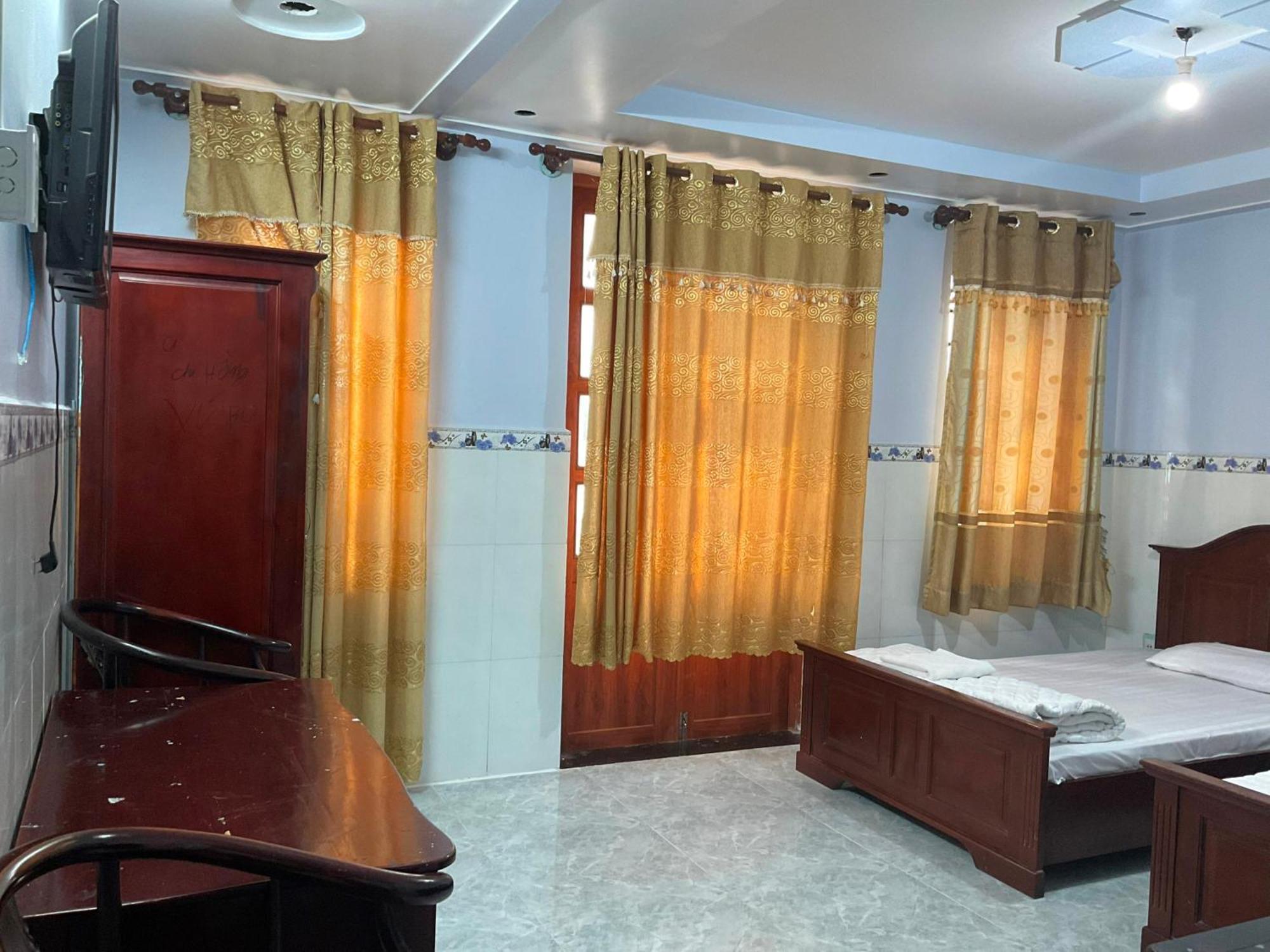 Phuc Loc Tho Love hotel