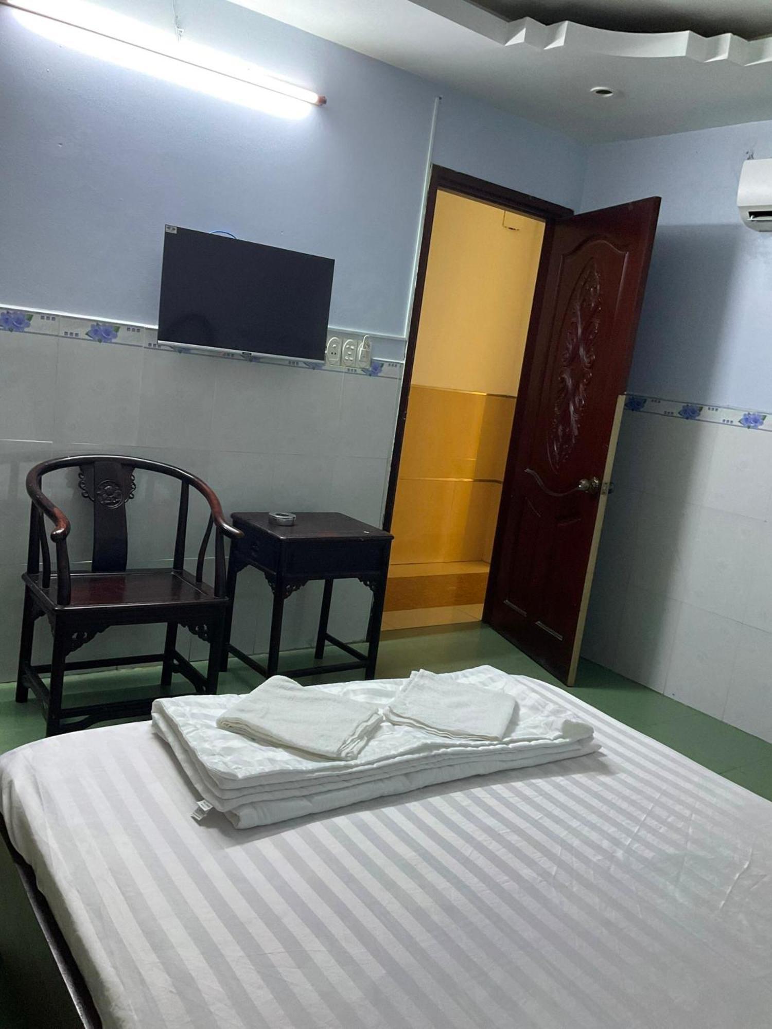 Phuc Loc Tho Love hotel