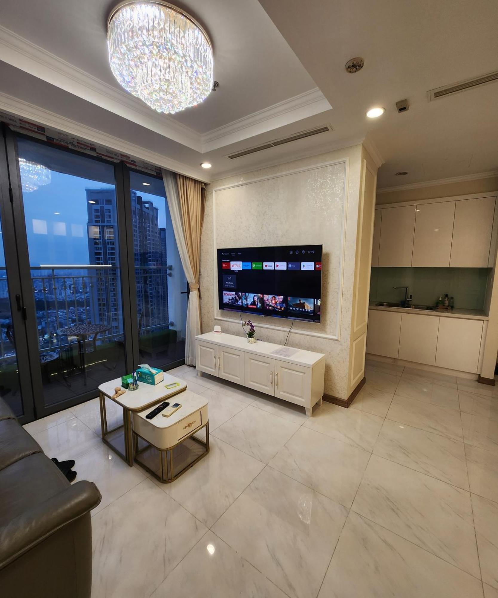 2br Luxury Saigon River View Landmark 81 Cp Ho Chi Minh City