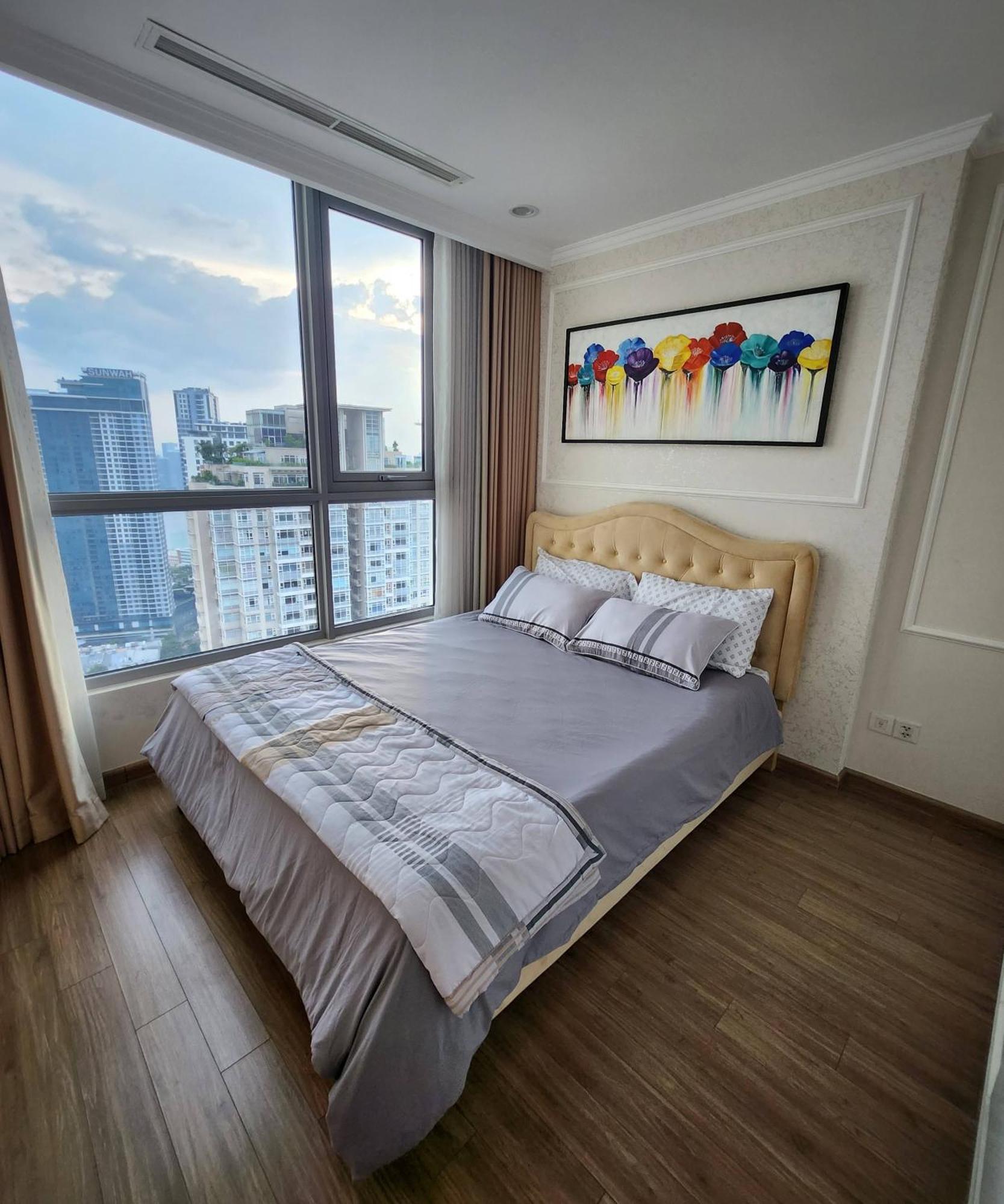 Apartment 2br Luxury Saigon River View Landmark 81 Cp *