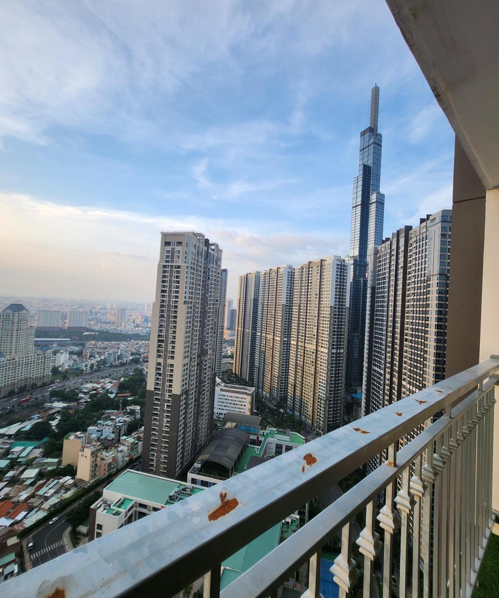 2br Luxury Saigon River View Landmark 81 Cp *