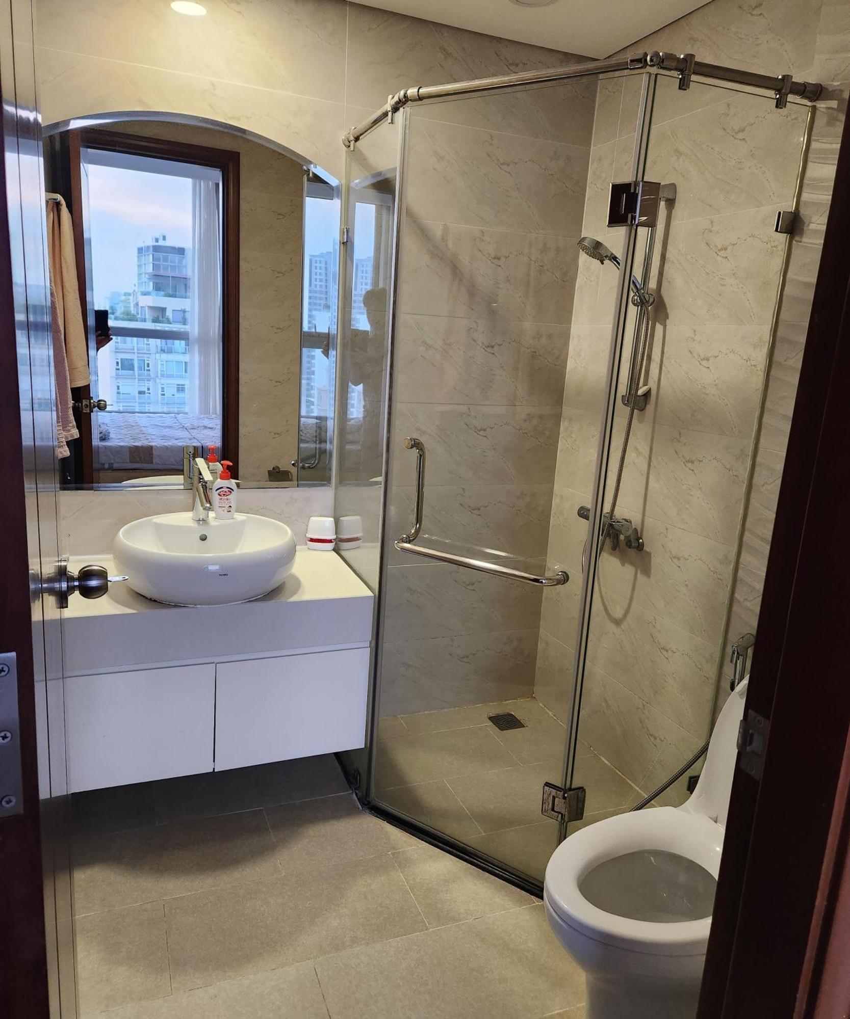 2br Luxury Saigon River View Landmark 81 Cp Apartment *