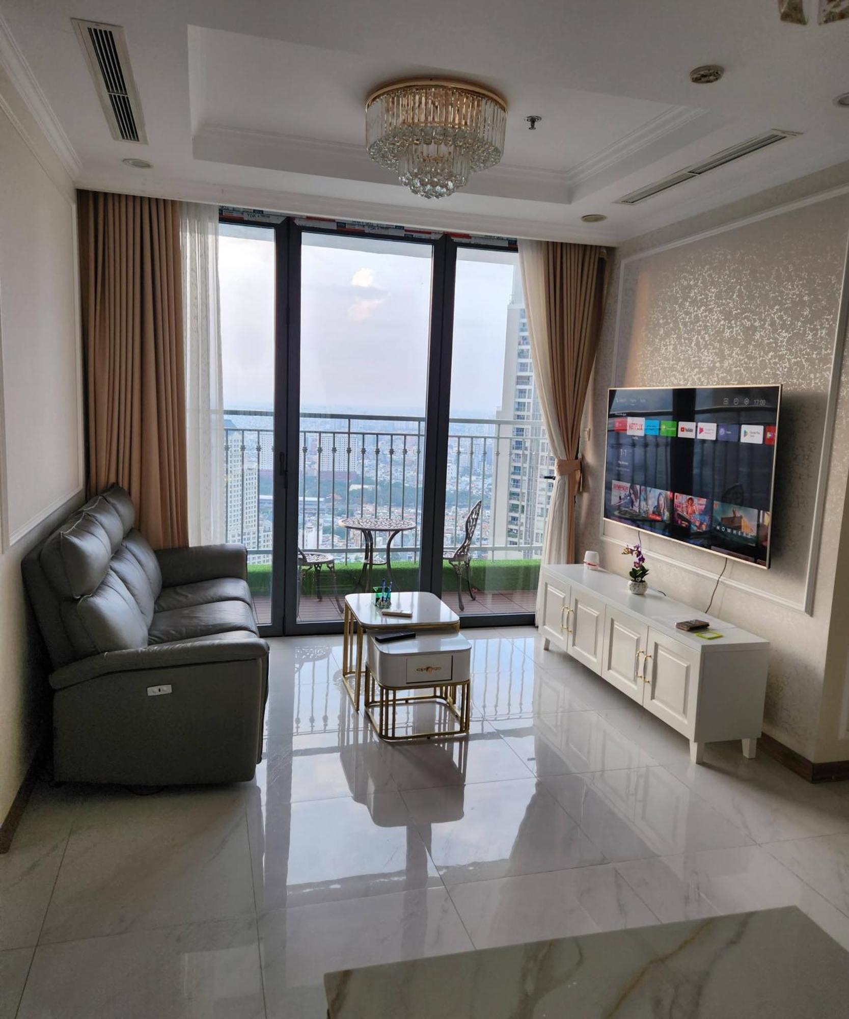 Apartment 2br Luxury Saigon River View Landmark 81 Cp Ho Chi Minh City
