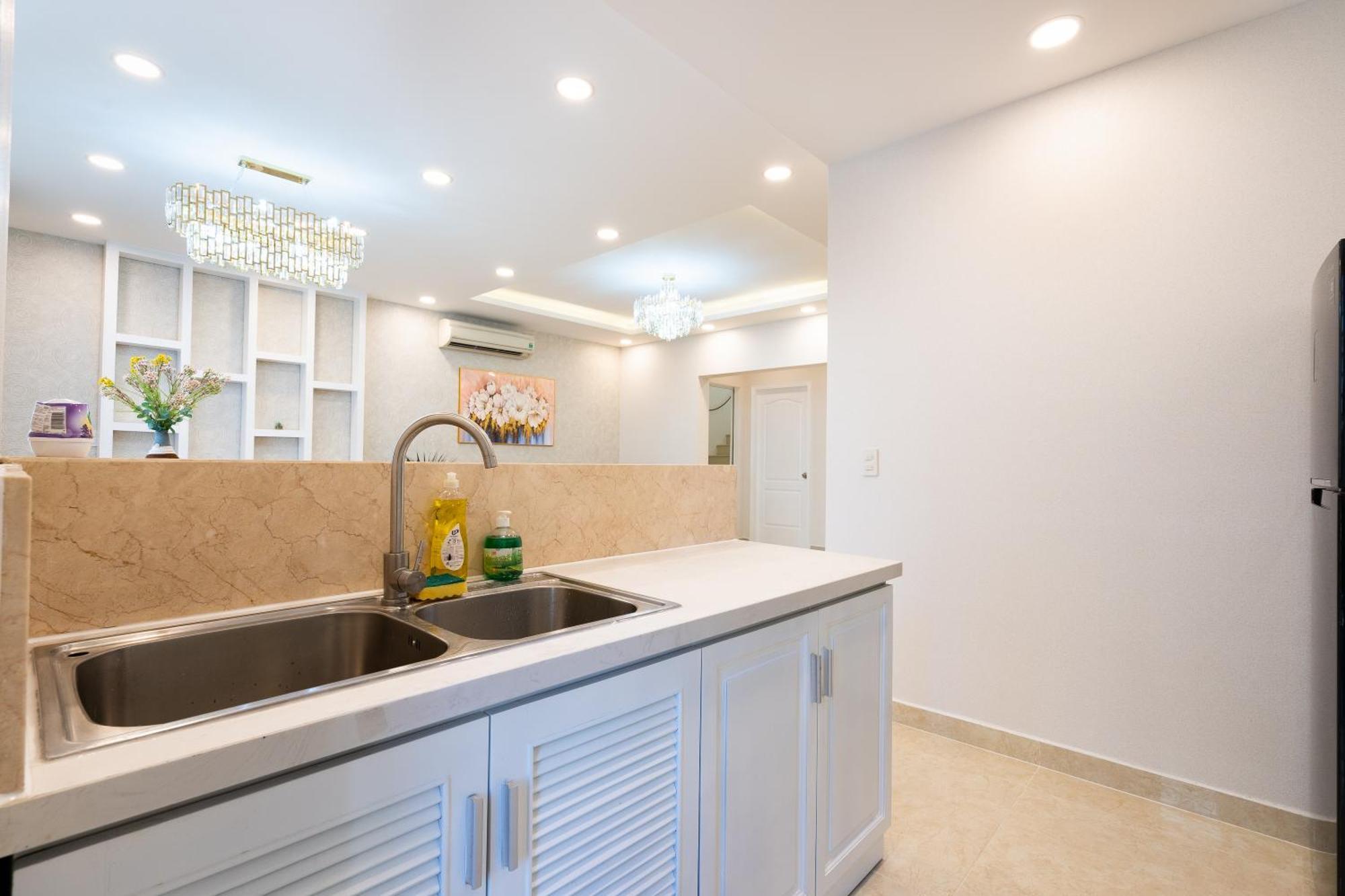 Convinia Luxury Starhill