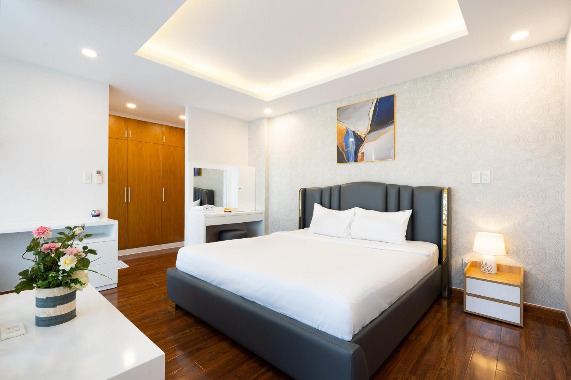 Convinia Luxury Starhill Apartment *