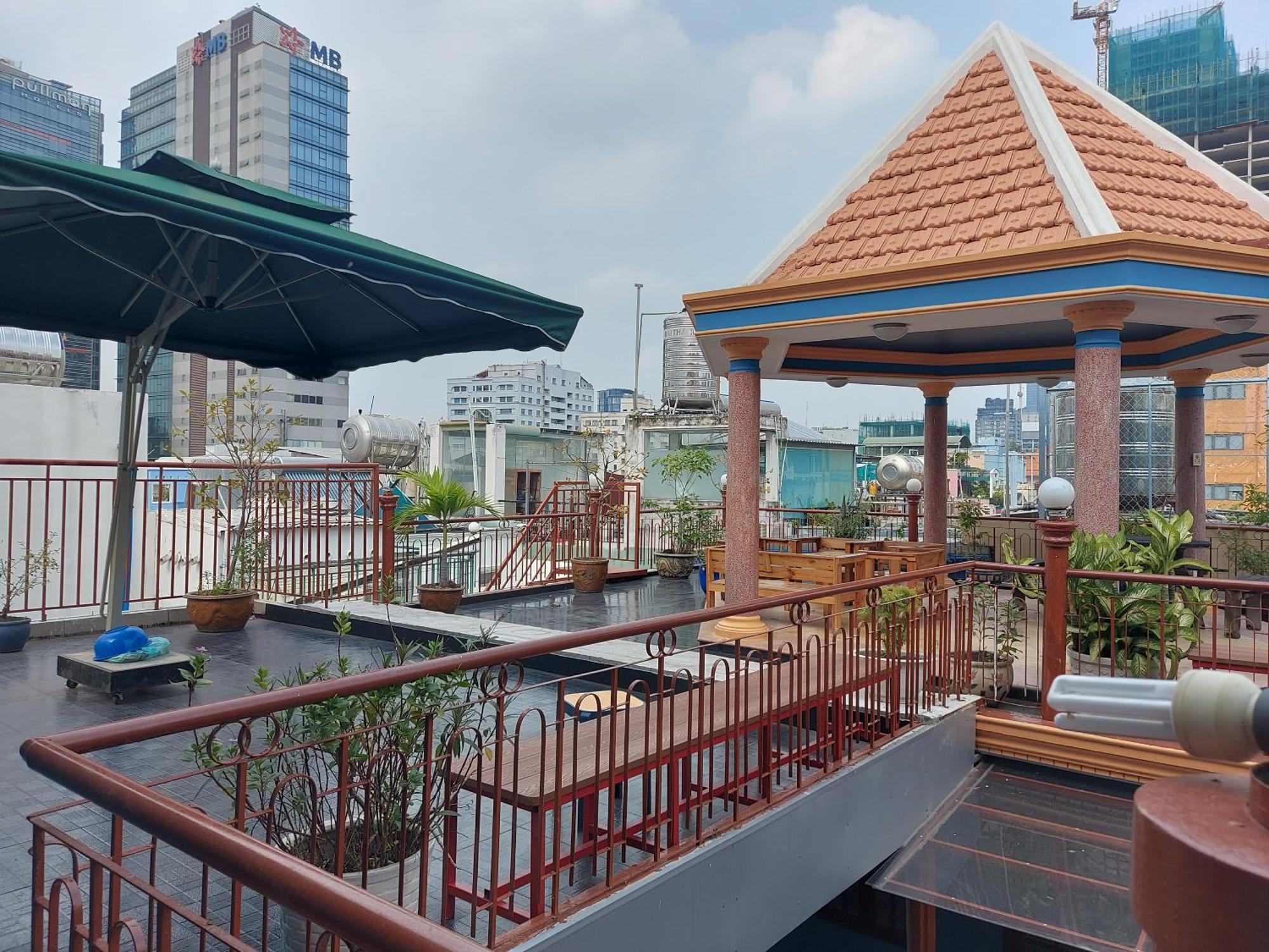 Saigon Rooftops Hostel