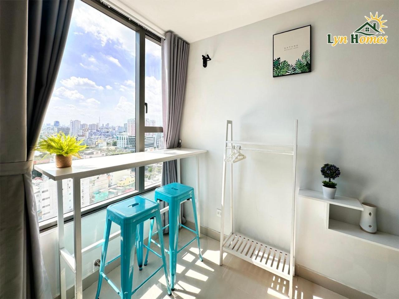 Ho Rivergate Quan 4 *