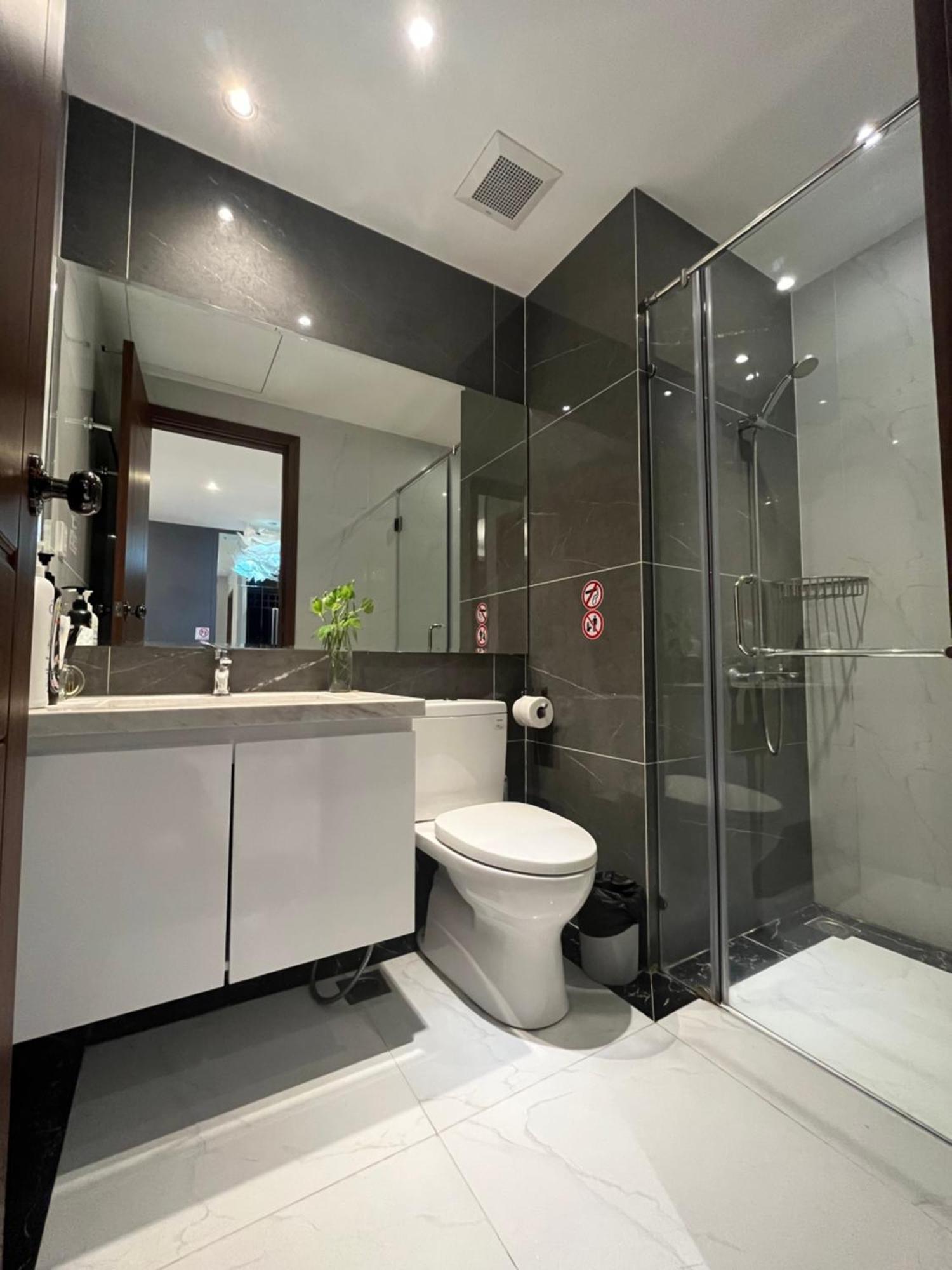 Kirakuan Chill 2br Pool/gym * Ho Chi Minh City