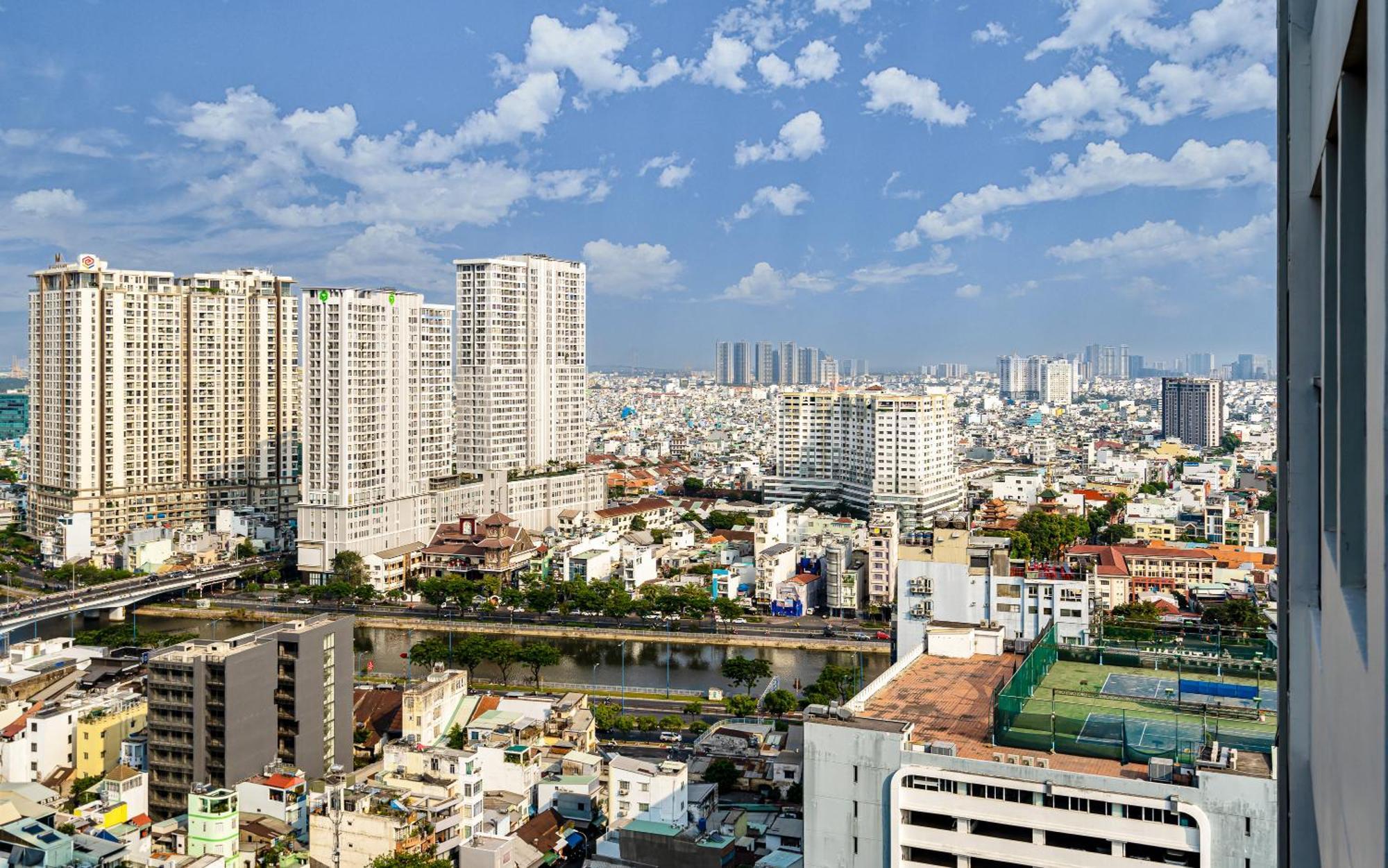 Otis Soho Saigon Balcony 4* Ho Chi Minh City