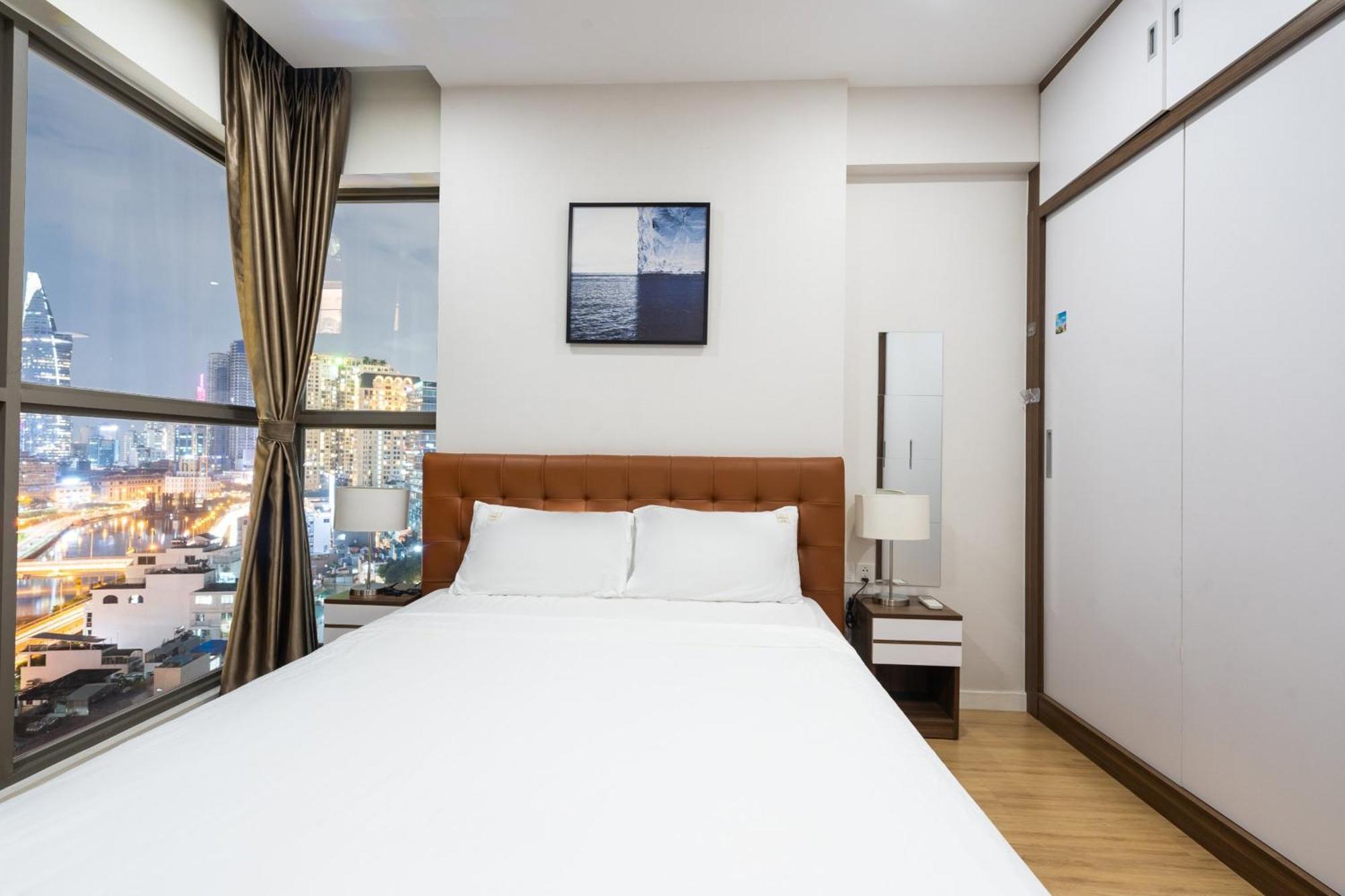 Otis Millennium Saigon Balcony *