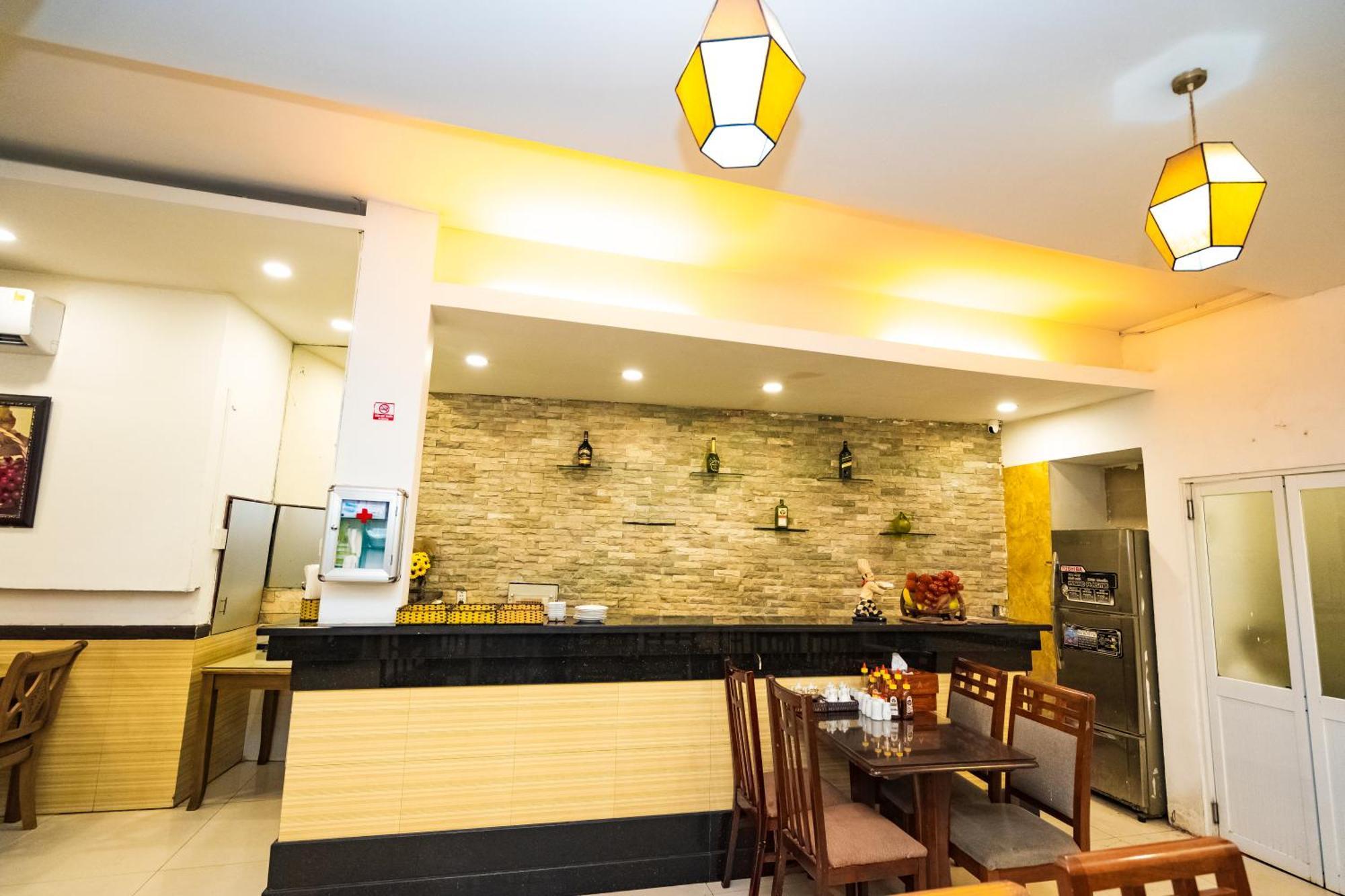 Hotel A25 - 19 Bui Thi Xuan