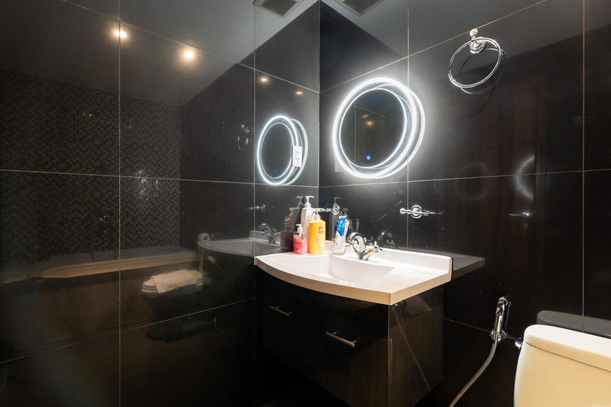Leman Luxury By M Suites Apartment