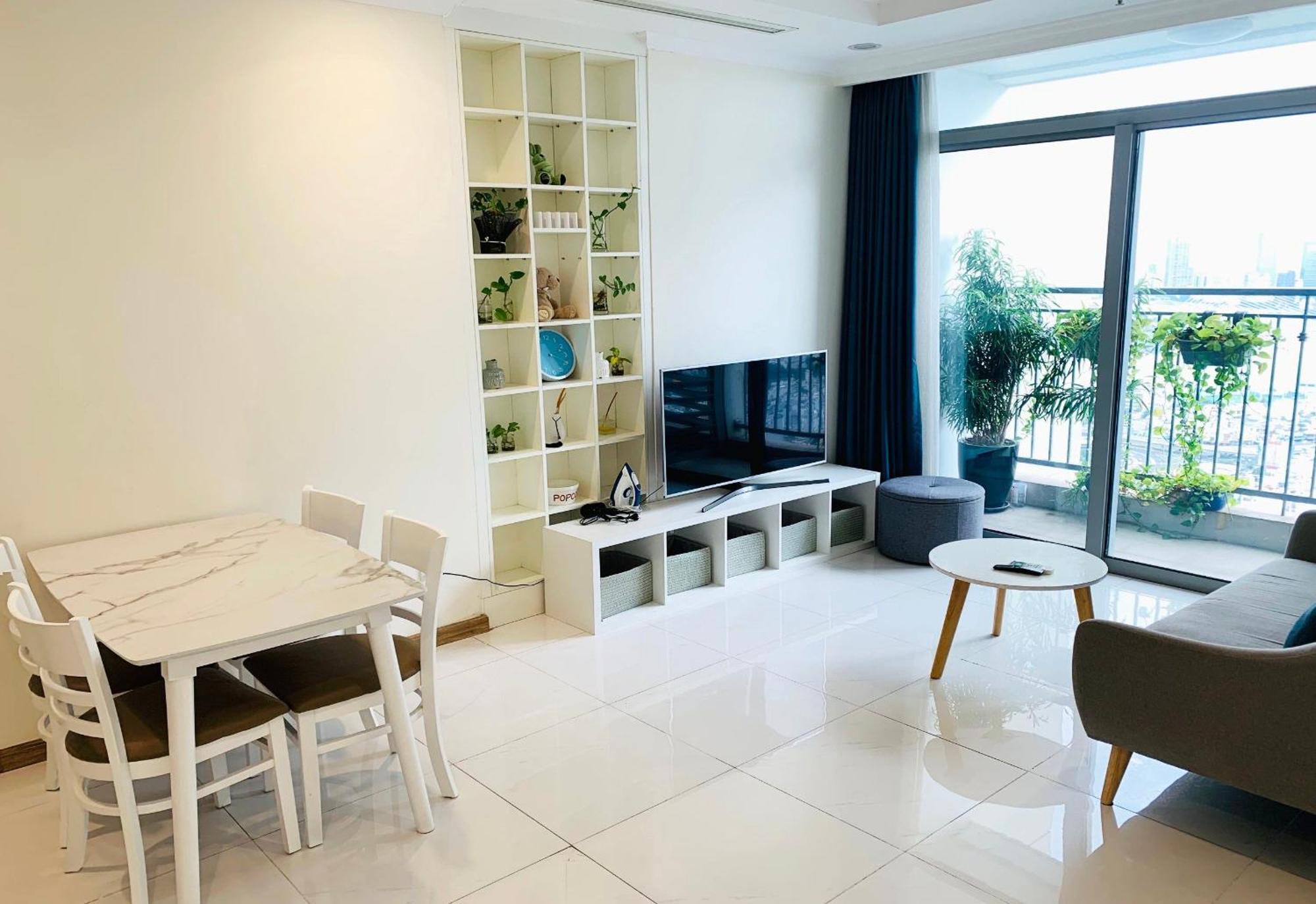 Capitalland's Service Landmark 5 Vinhomes Apartment *