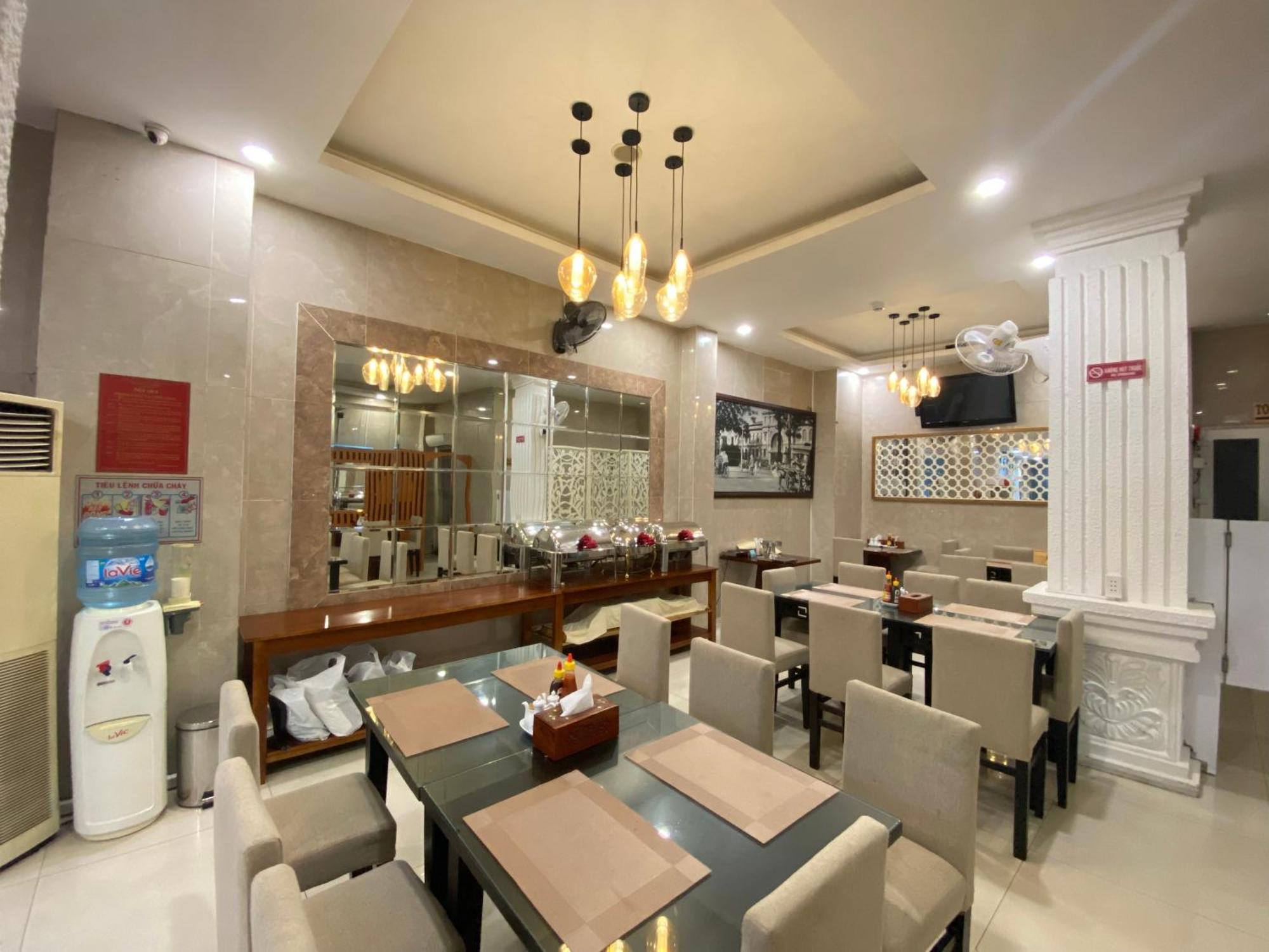A25 - 274 De Tham Hotel