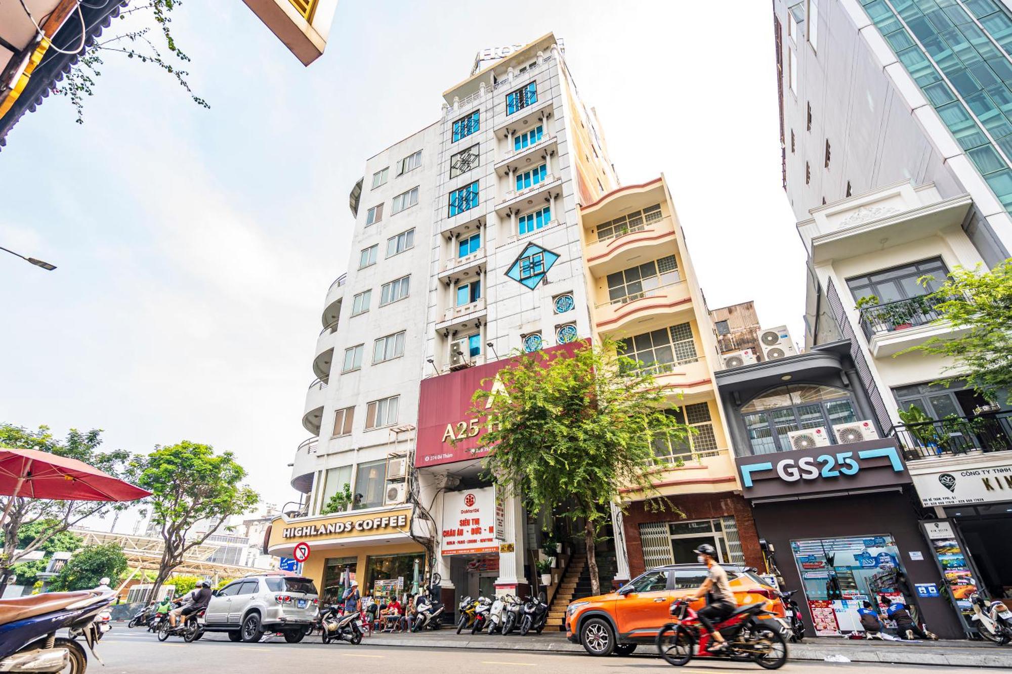 Hotel A25 - 274 De Tham *