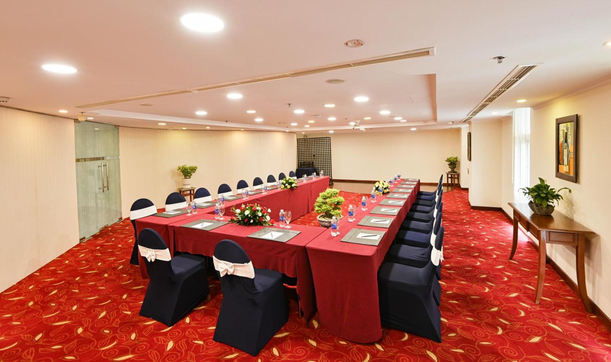 Grand Saigon Hotel