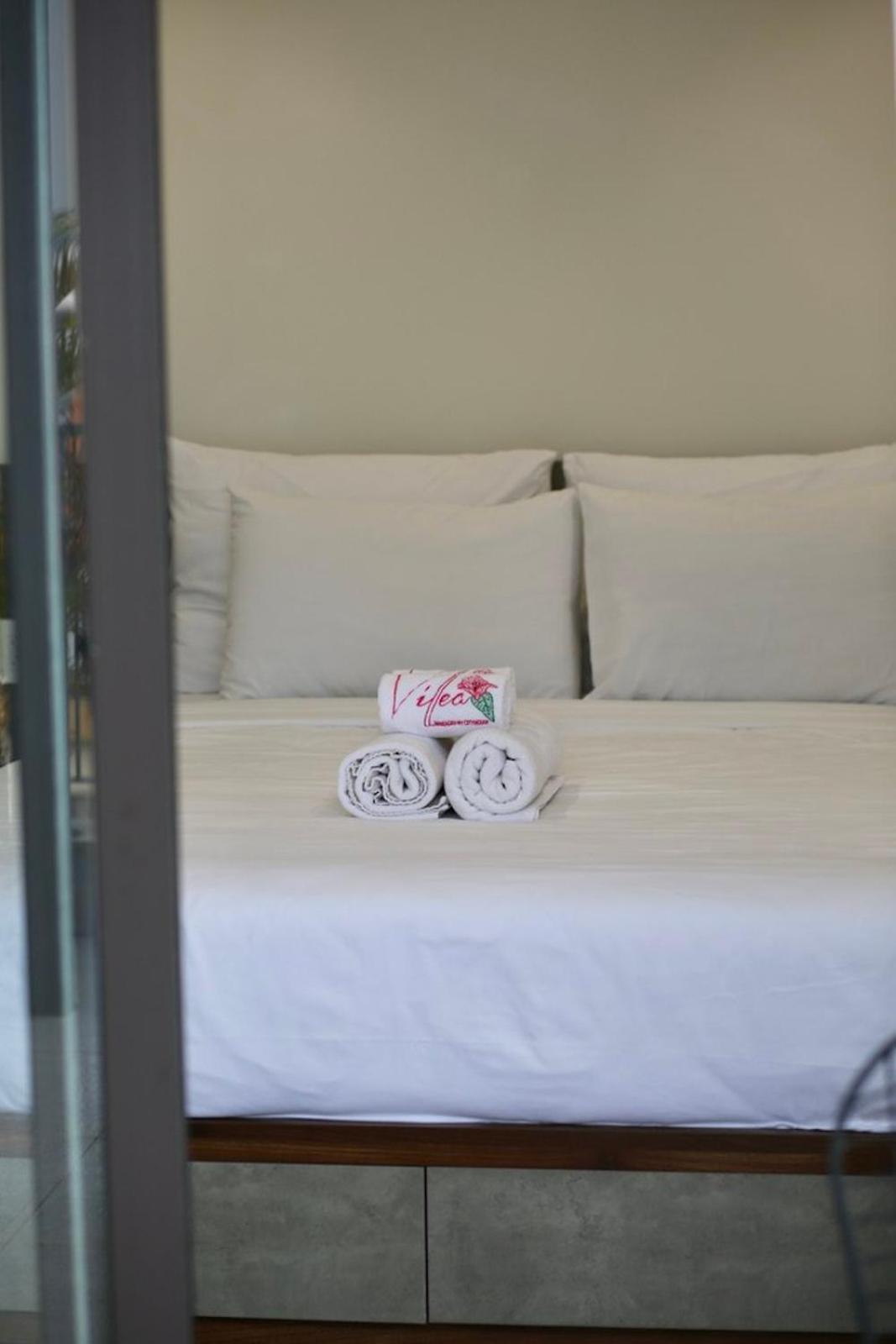 Khách sạn hẻo lánh Cityhouse Villea *