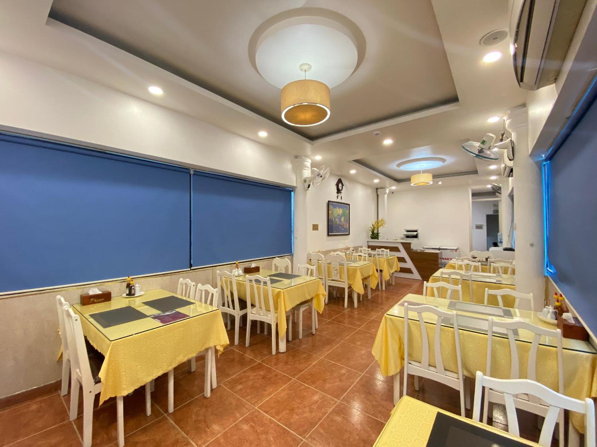 Hotel A25 - 35 Mac Thi Buoi 2*